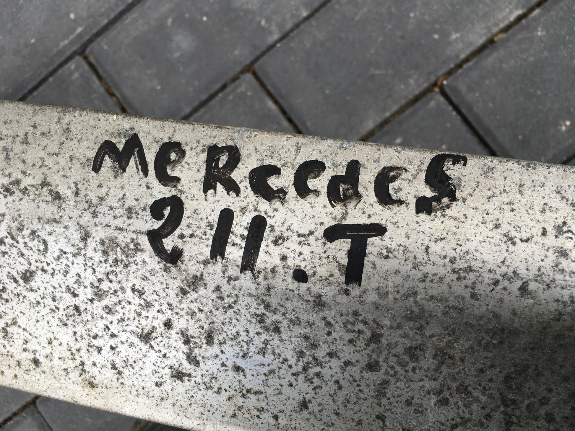 Refuerzo trasero Mercedes W211 - A2116100214