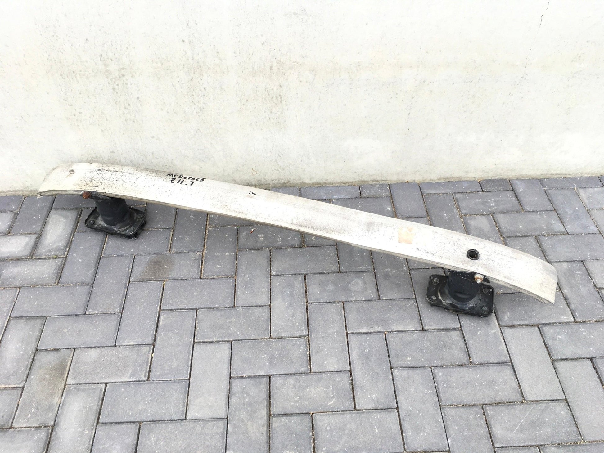 Refuerzo trasero Mercedes W211 - A2116100214