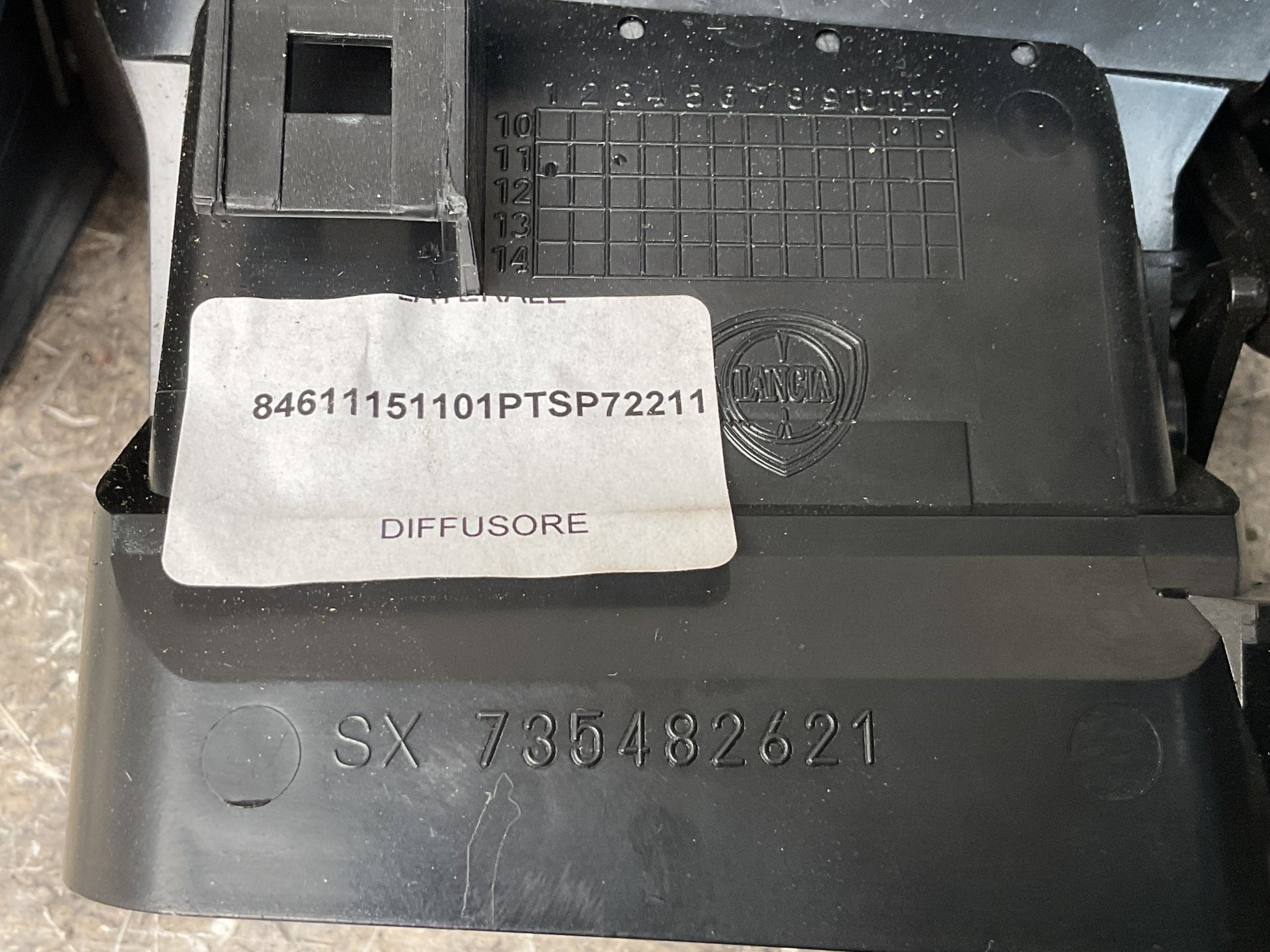 Rejilla Aireadora izq Chrysler Ypsilon 2011-2025 - 