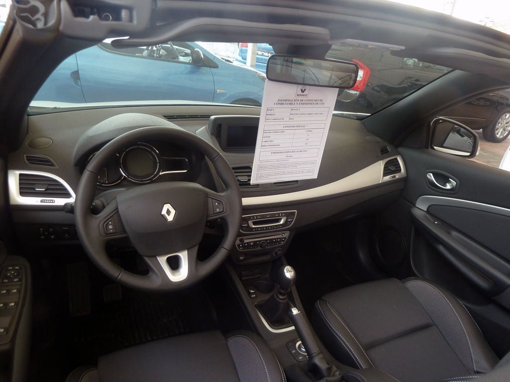 Rejilla aireadora izq Renault Megane 2008 - 2016 - 687619293R