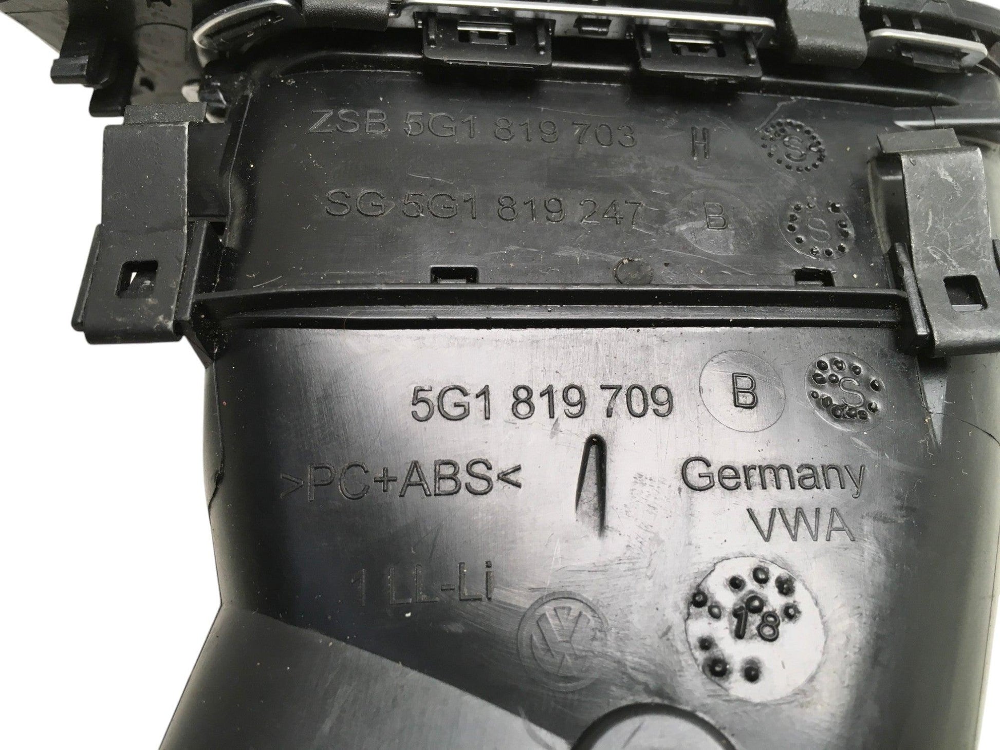 Rejilla aireadora izq VW Golf VII - 5G1819709