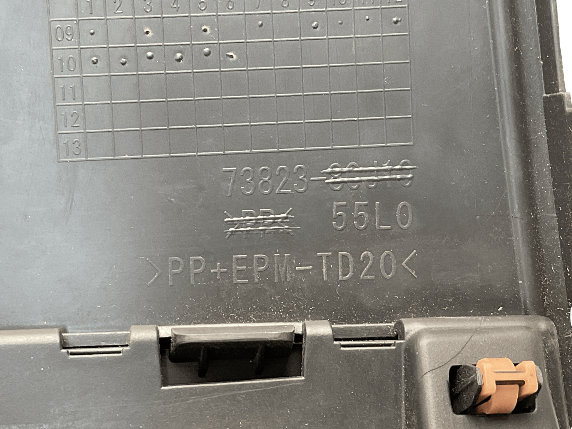 Rejilla aireadora Suzuki-Fiat 7382380J10 - 7382380J10