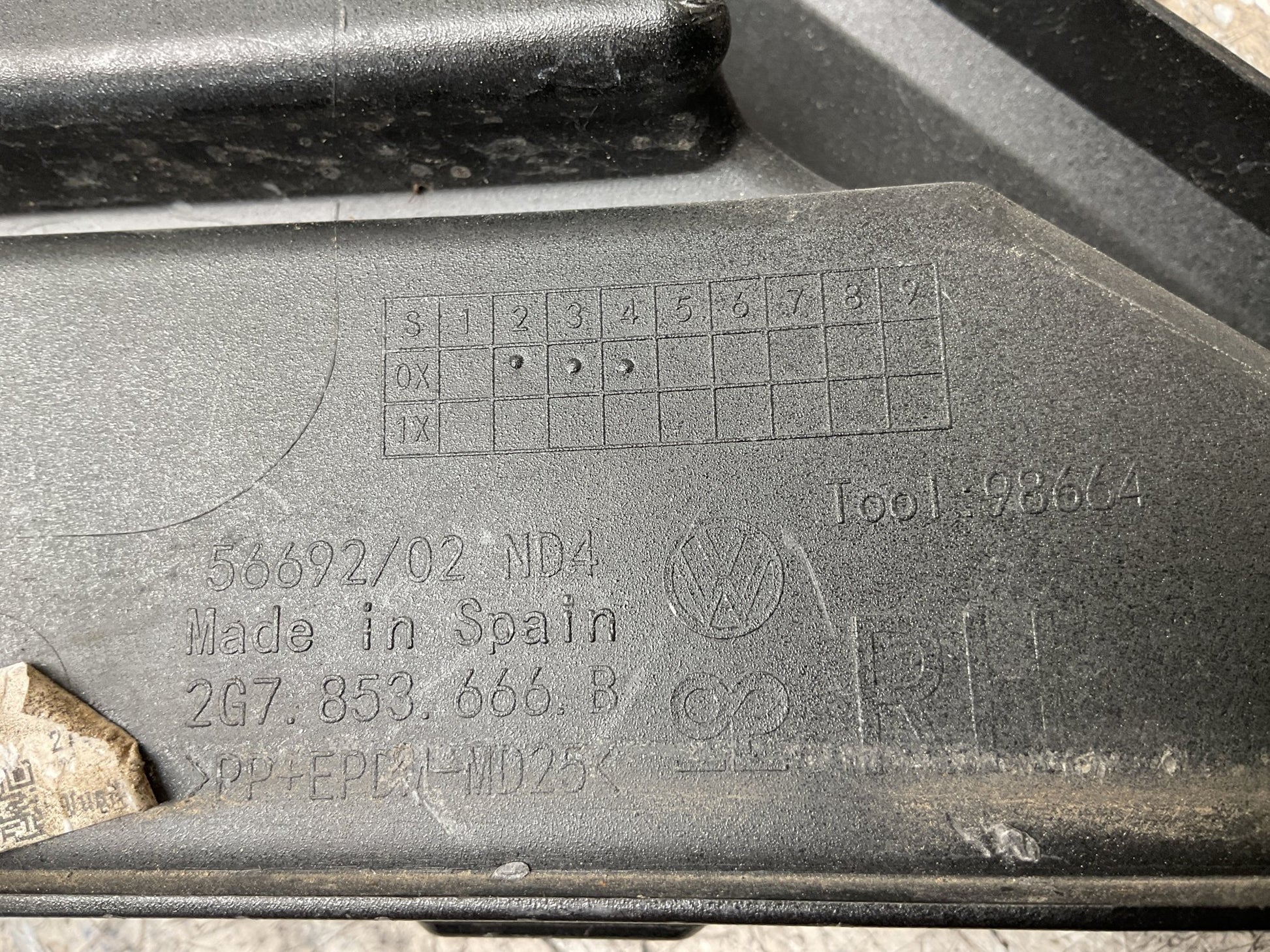 Rejilla Antiniebla dcho VW Taigo R - Line - 2G7853666B