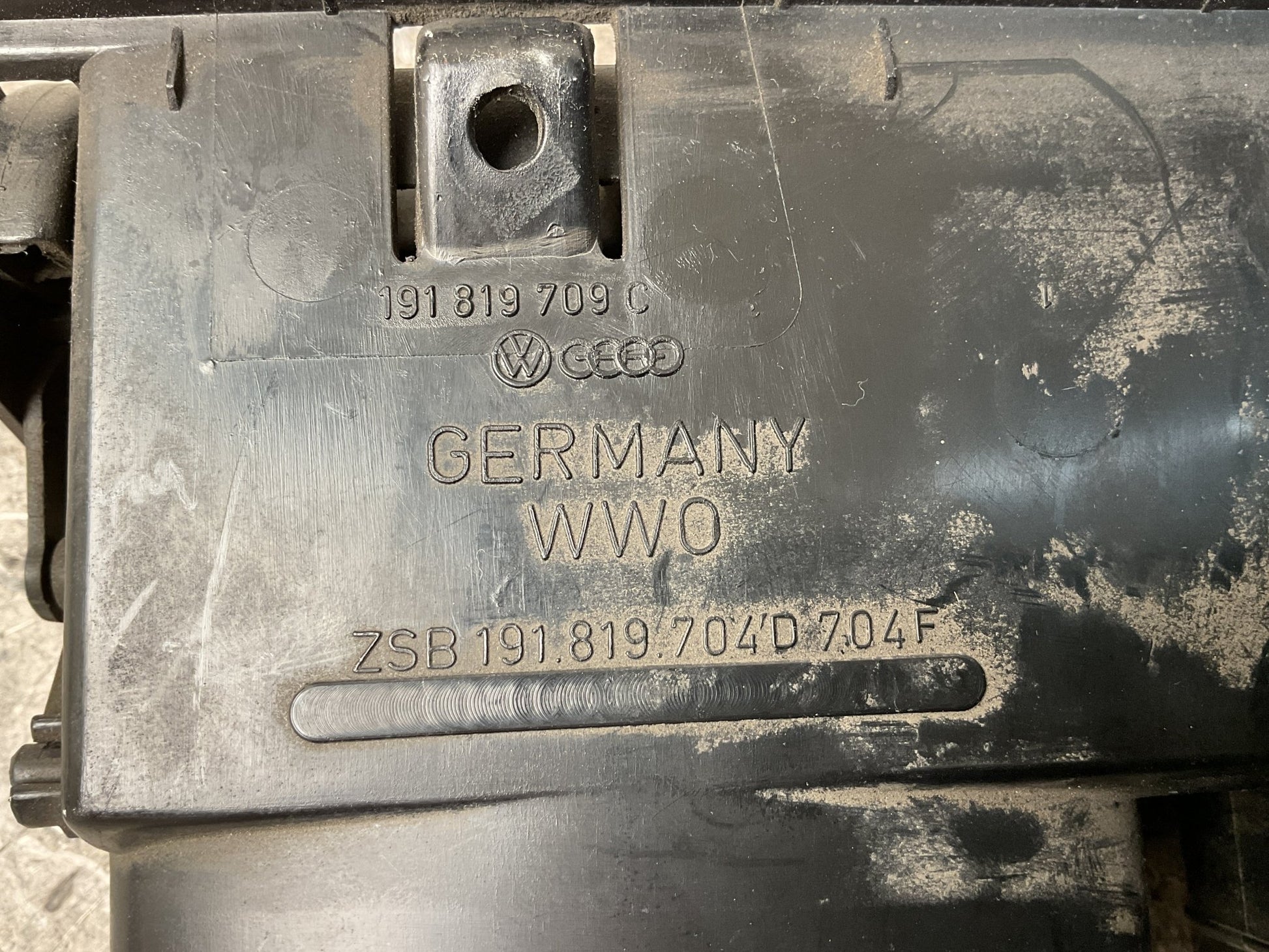 Rejilla Central Salpicadero VW T4 - 191819704D