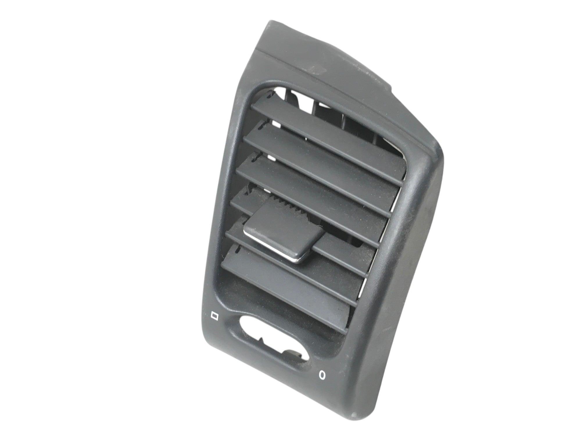 Rejilla dcha Mercedes C208 - 2088300254