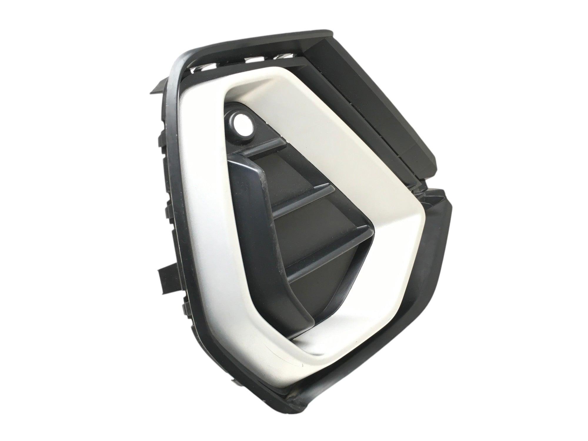 Rejilla dcha paragolpes delantero Audi Q3 F3 - 83A807682D