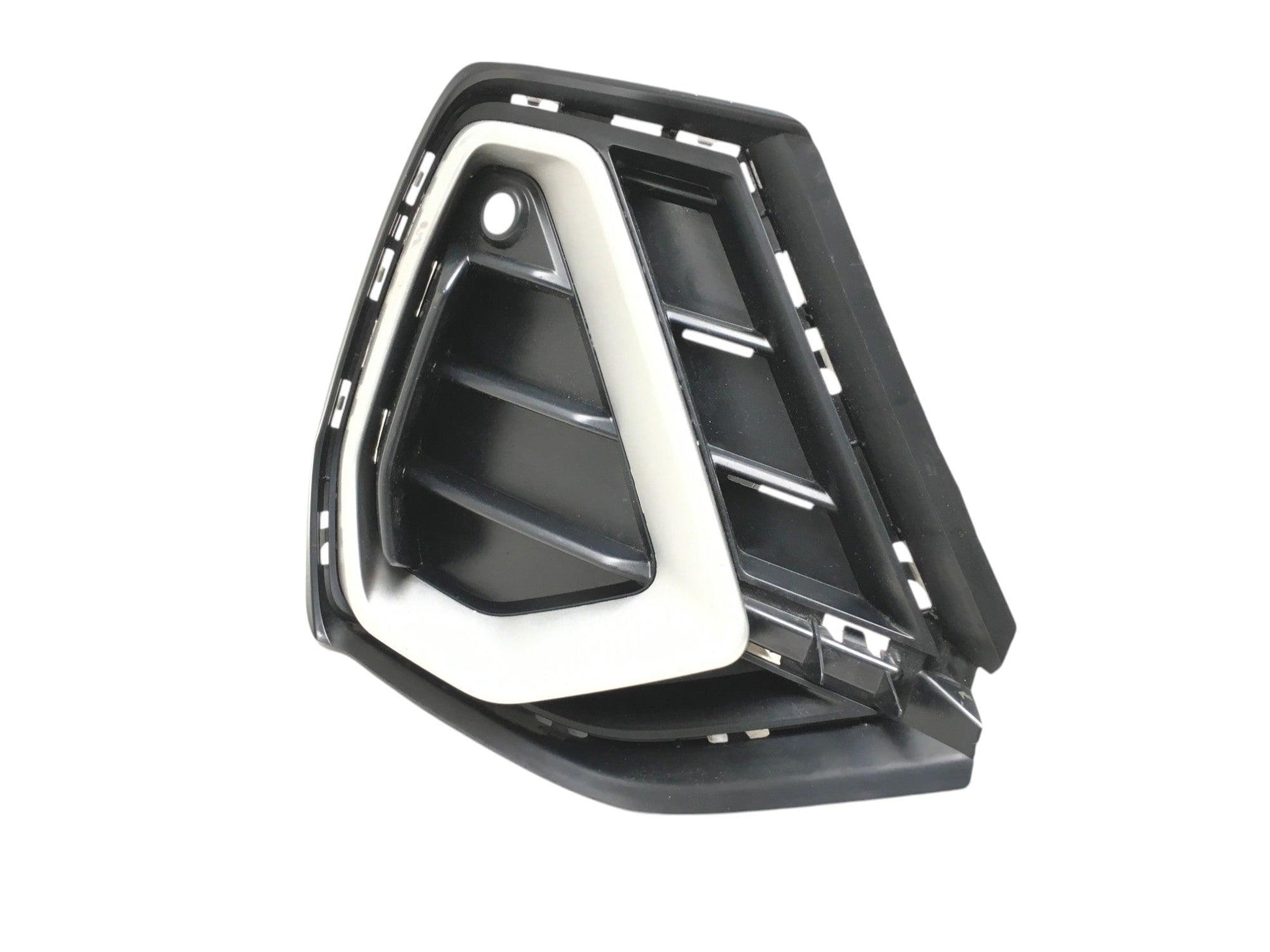 Rejilla dcha paragolpes delantero Audi Q3 F3 - 83A807682D