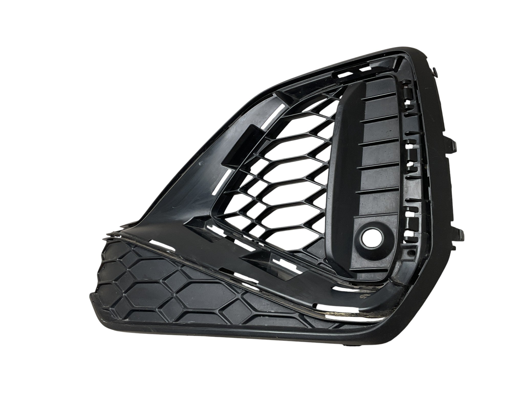 Rejilla del izq Audi Q2 2020-2025 - 81A807681Q