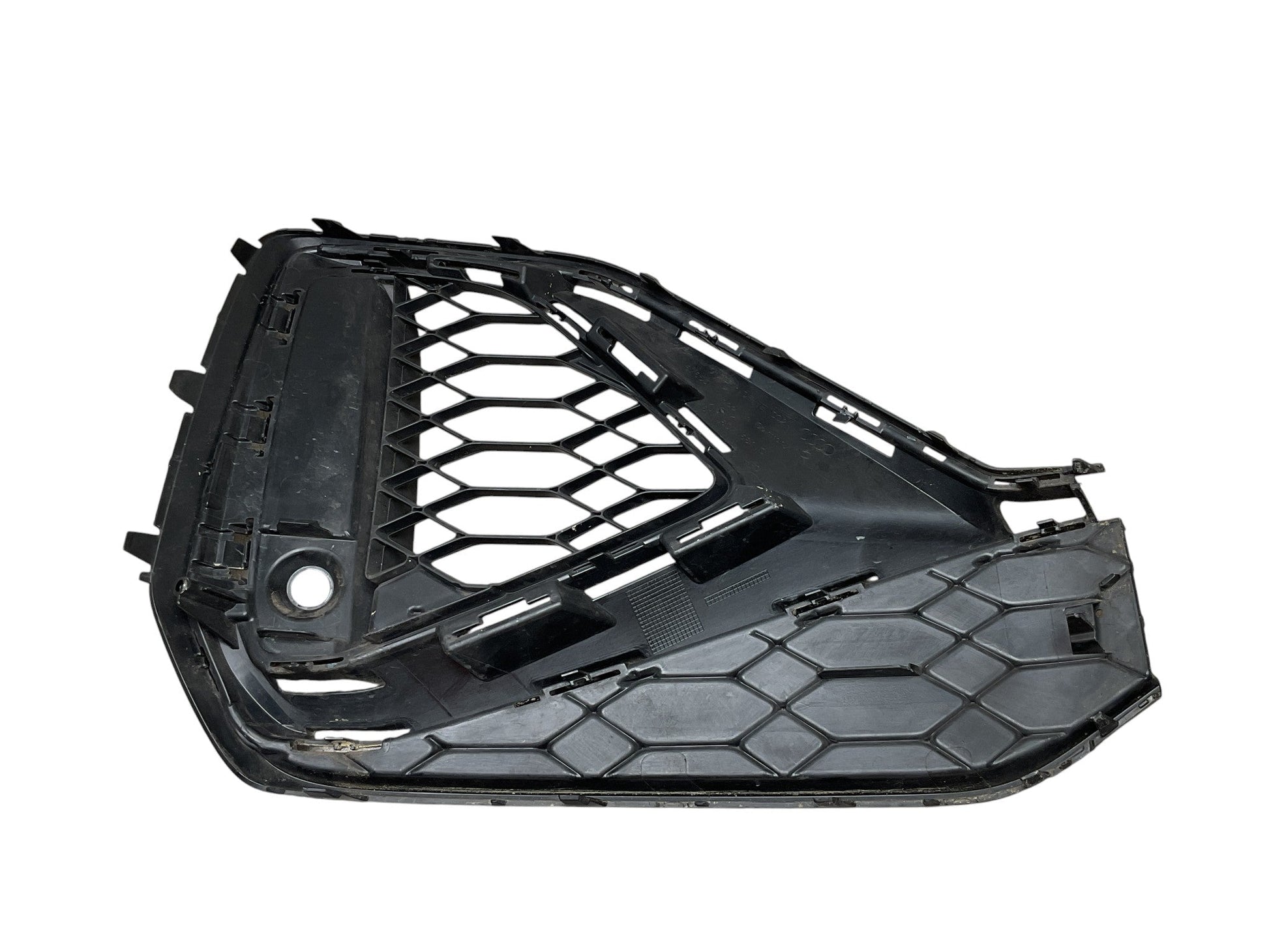 Rejilla del izq Audi Q2 2020-2025 - 81A807681Q