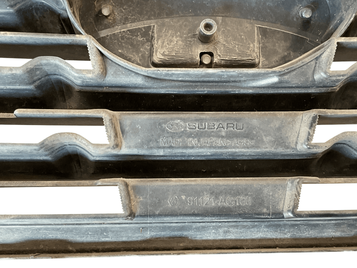 Rejilla dela Subaru Legacy IV BL/BP 08-11 - 91121AG160