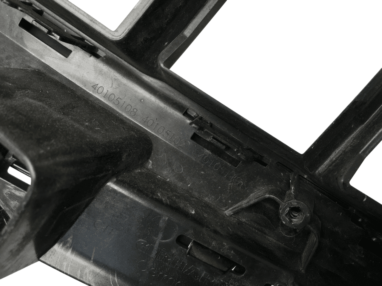 Rejilla delantera Audi Q2 Renovado - 40105108