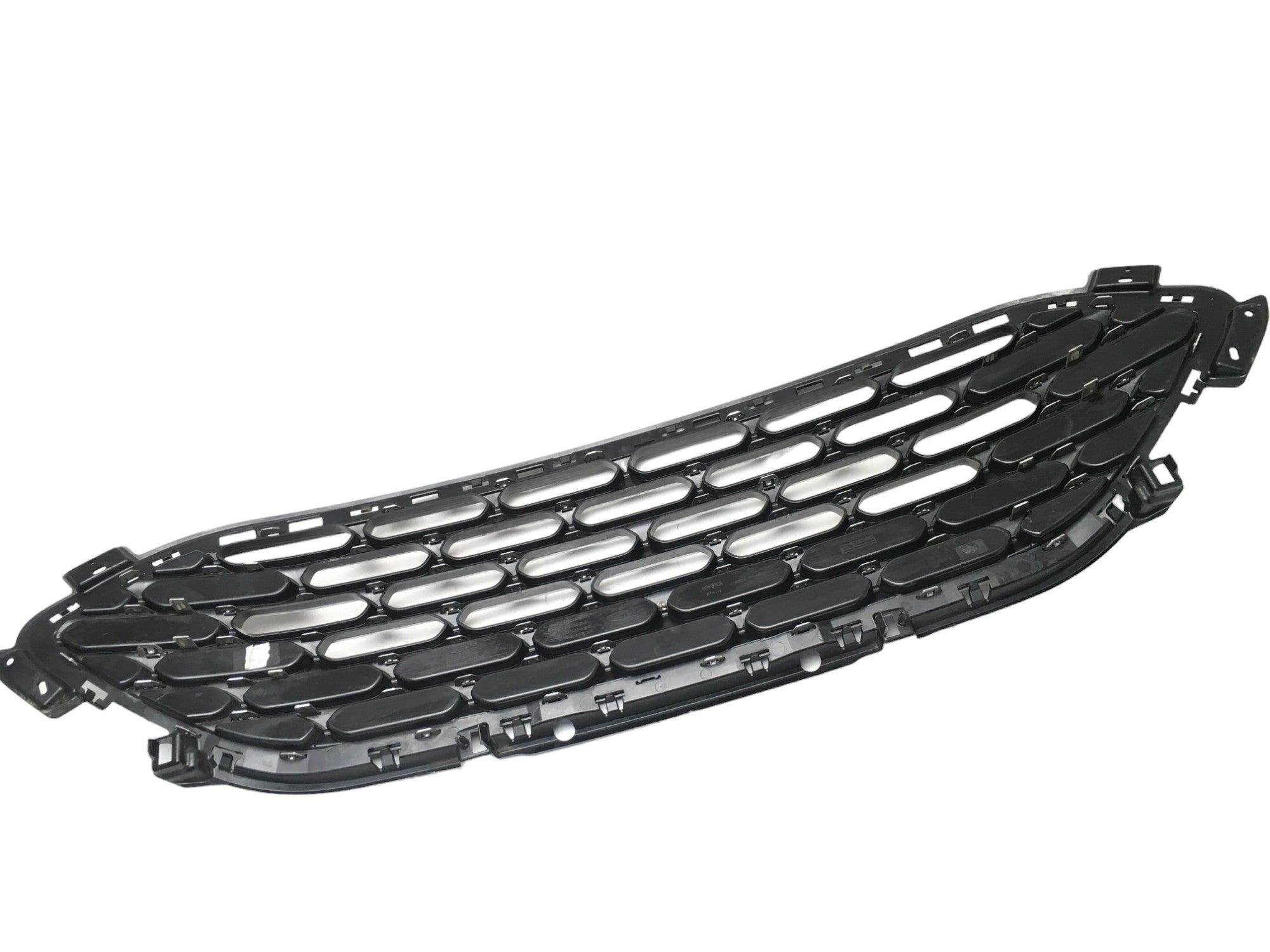 Rejilla delantera Ford Kuga III - LV4B8200G