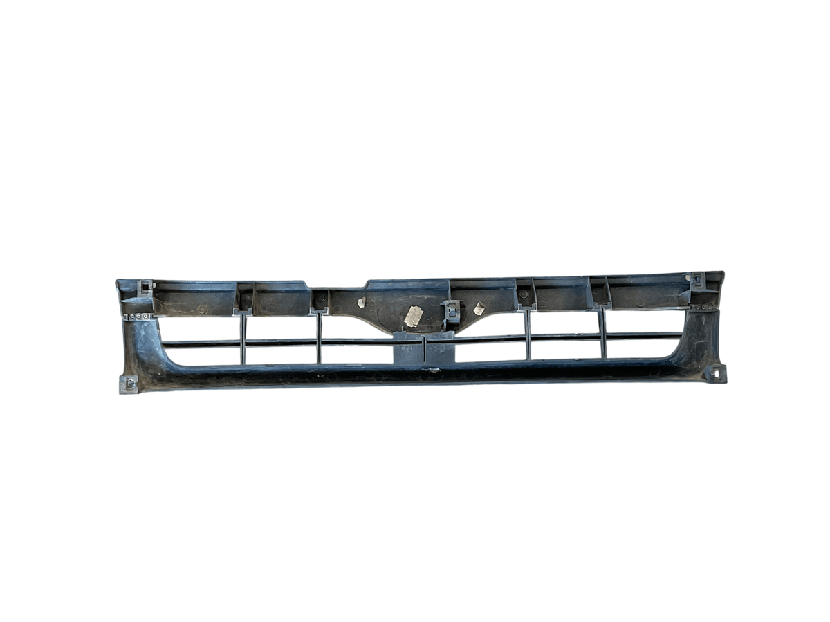 Rejilla delantera Ford Maverick 96-03 - 623100F100