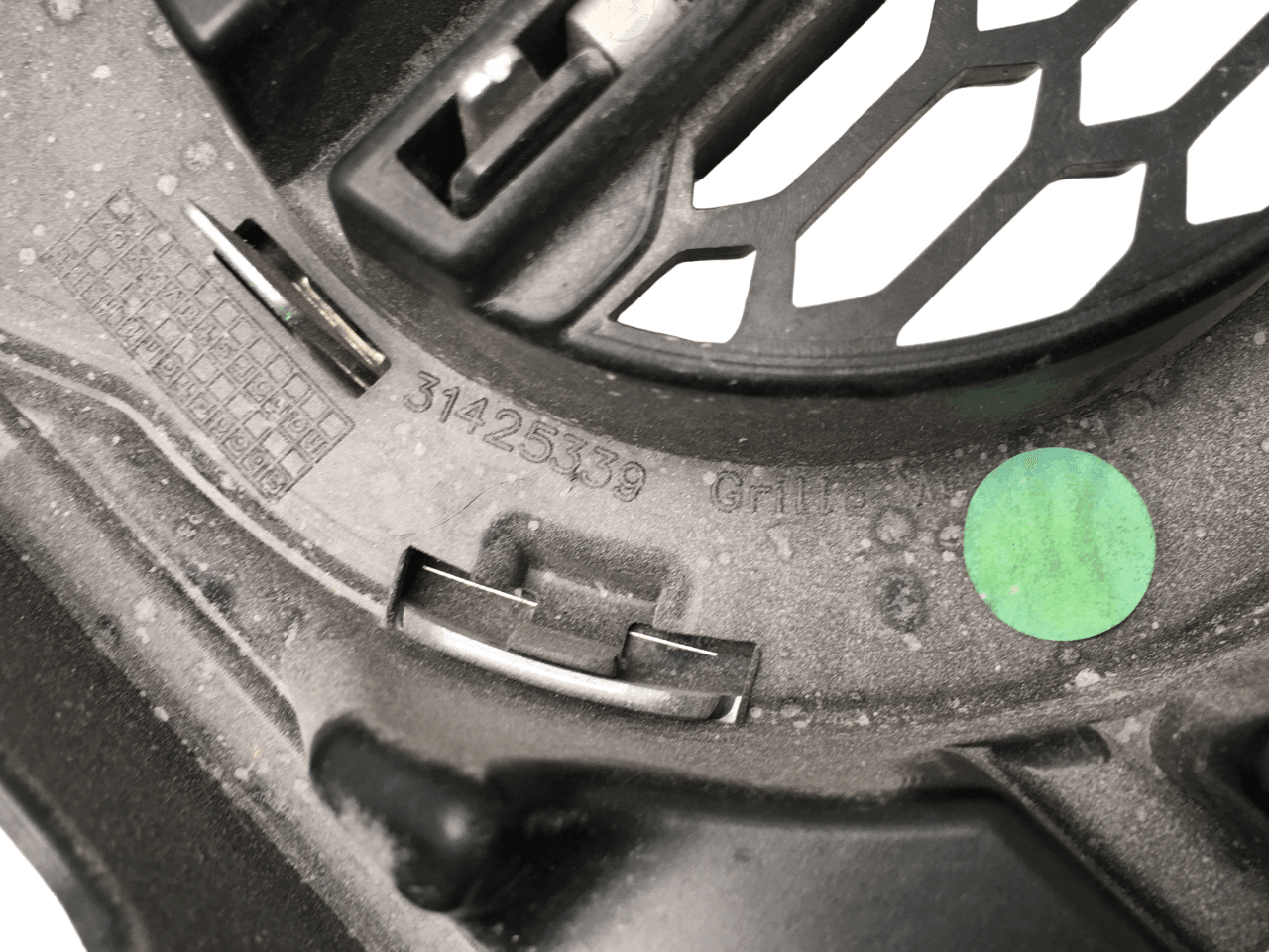 Rejilla delantera Volvo V40 II - 31425339