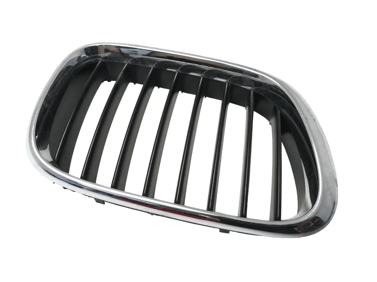 Rejilla derecha capo BMW X5 E53