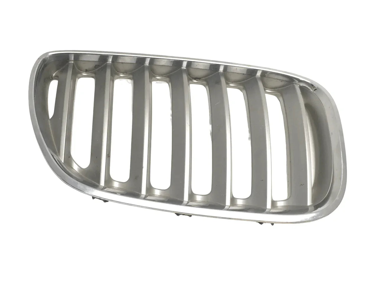 Rejilla derecha capo BMW X5 E53