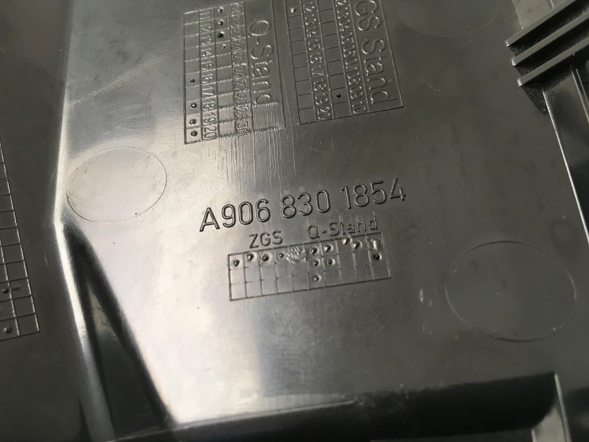 Rejilla derecha central VW Sprinter W906 - A9068301854