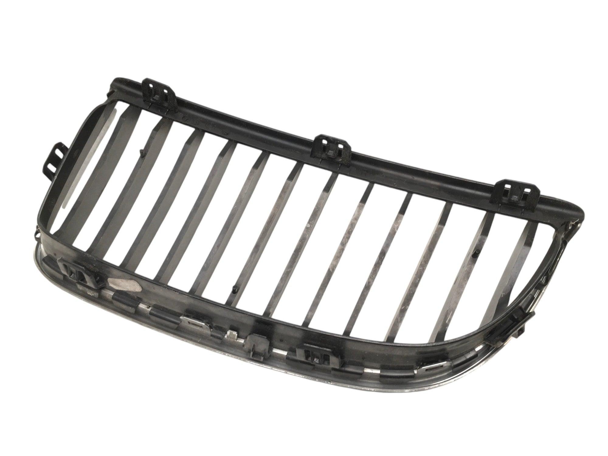 Rejilla derecha Radiador BMW E90 - 22405910