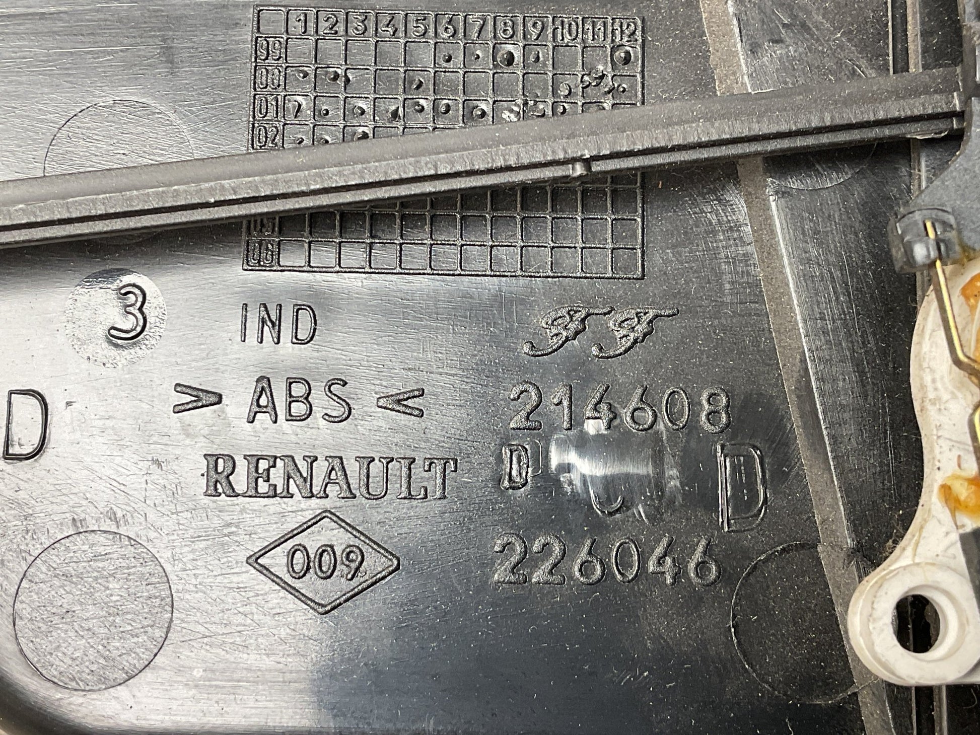 Rejilla derecha Renault Laguna 200 - 2008 - 214608 - 226046