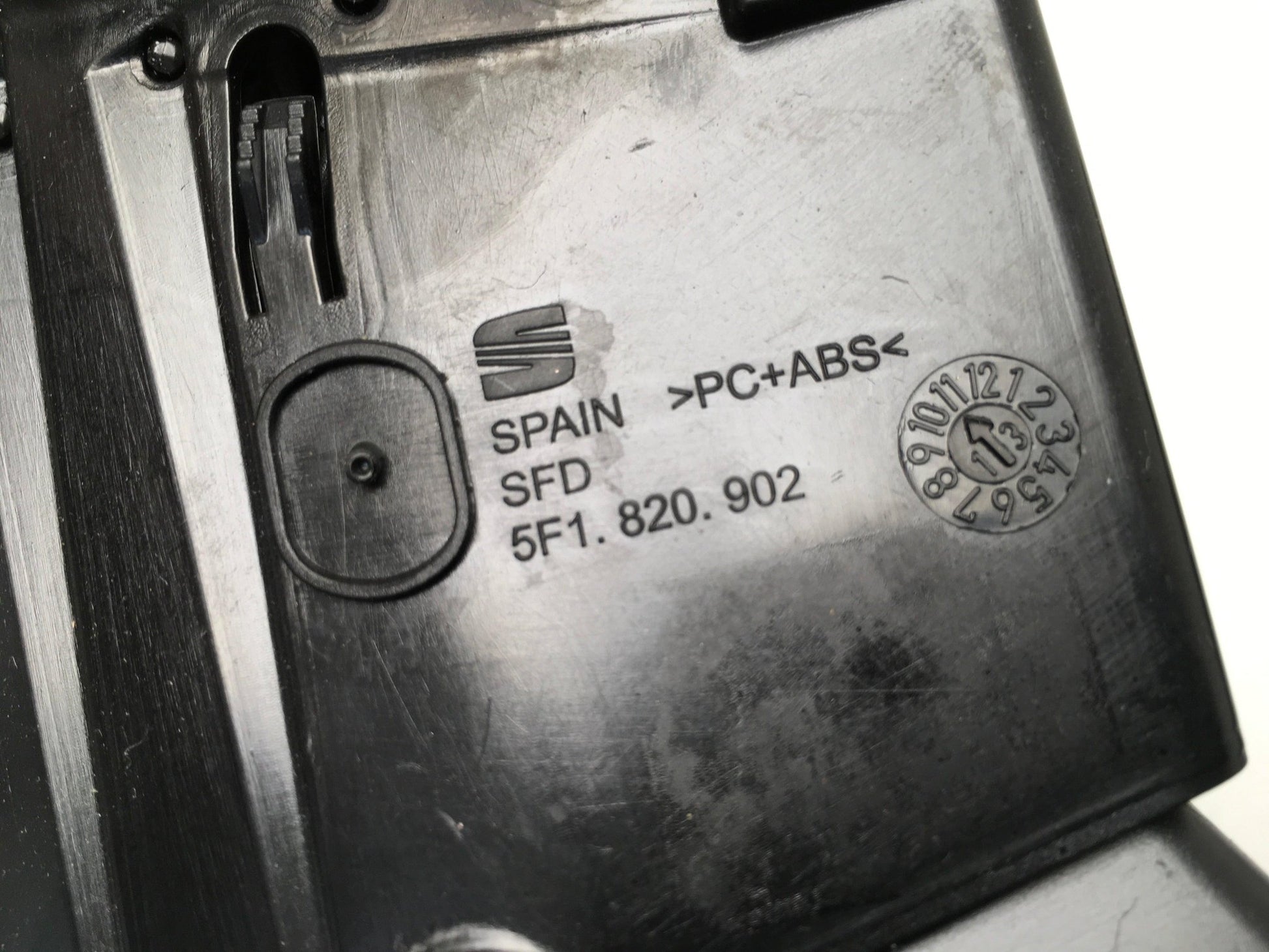 Rejilla derecha Seat Leon III - 5F1820902