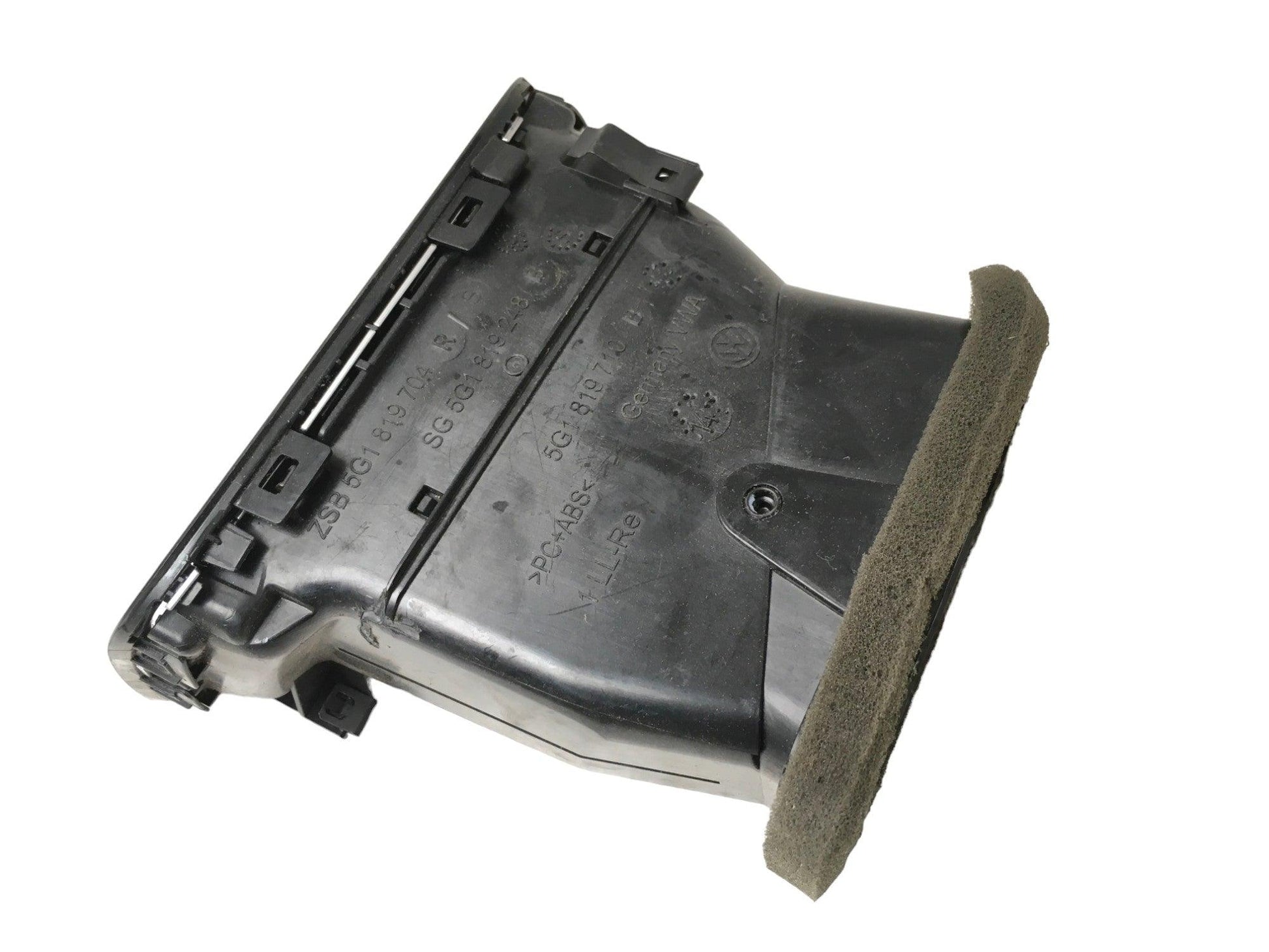 Rejilla derecha VW Golf VII - 5G1819710B