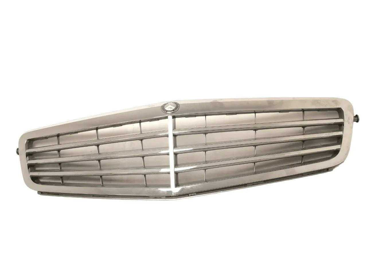 Rejilla frontal Mercedes W204 A2048800323