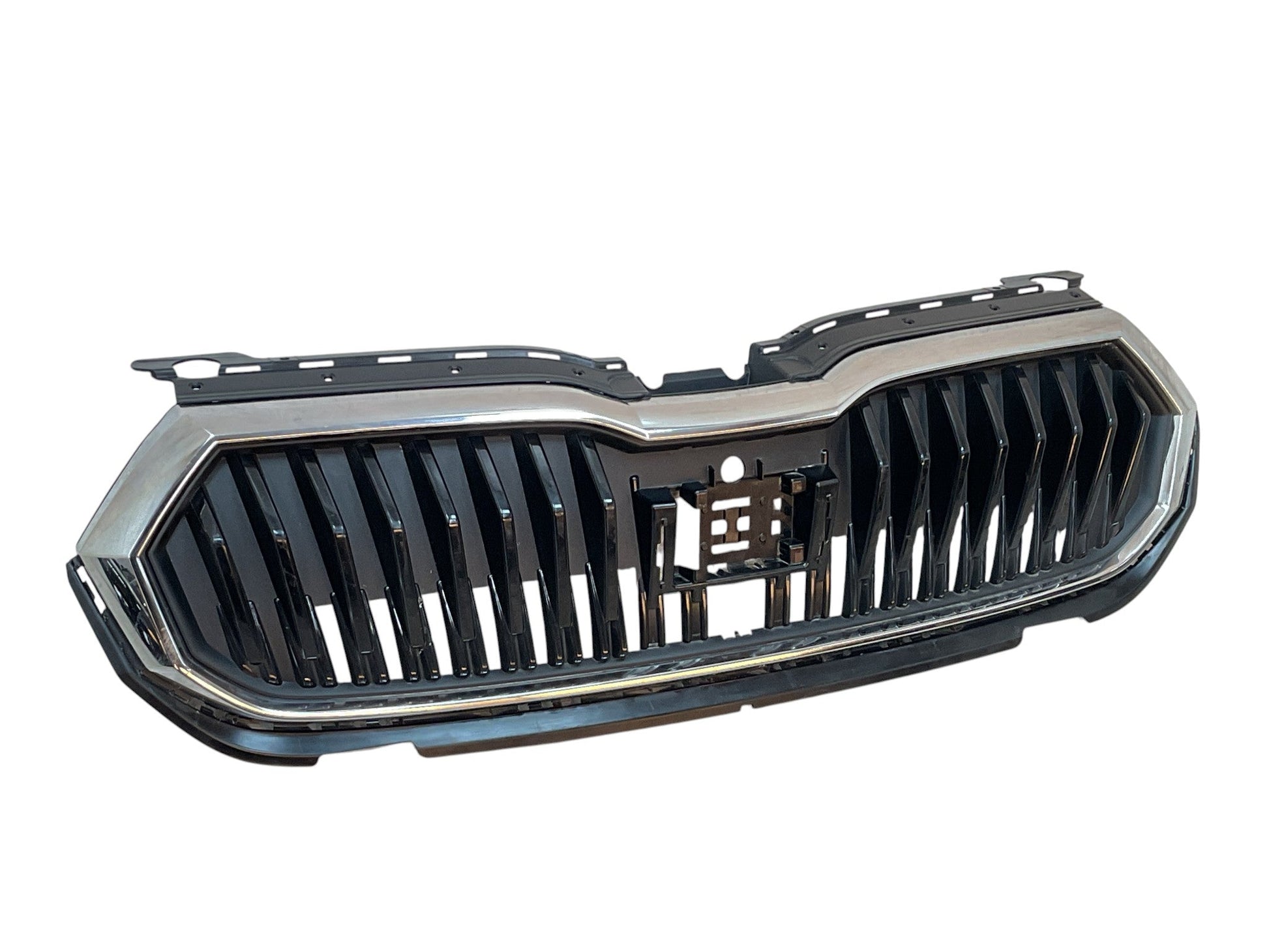 Rejilla frontal skoda Fabia 4ta gen 18 - 25 - 6VA853653