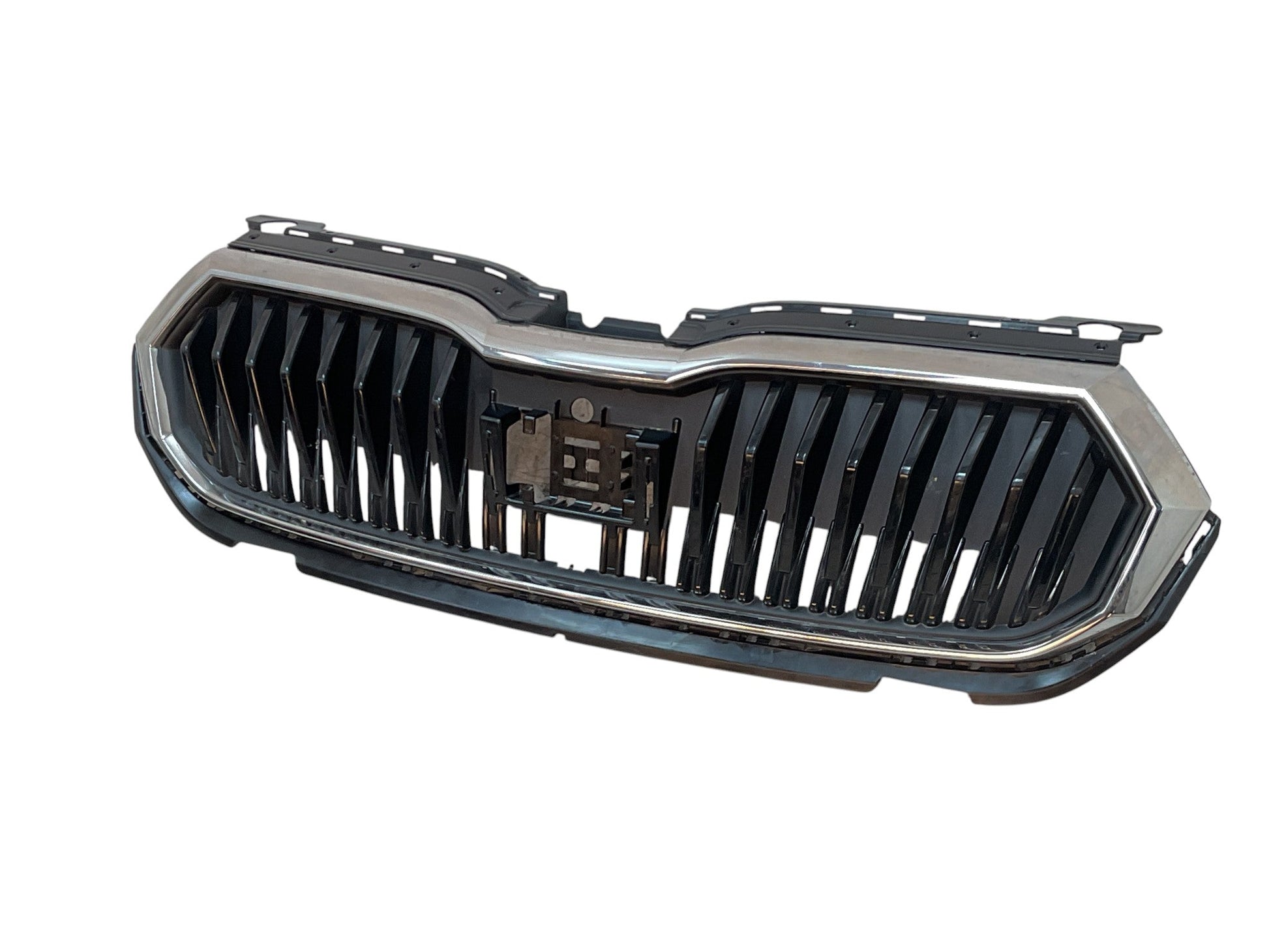 Rejilla frontal skoda Fabia 4ta gen 18 - 25 - 6VA853653