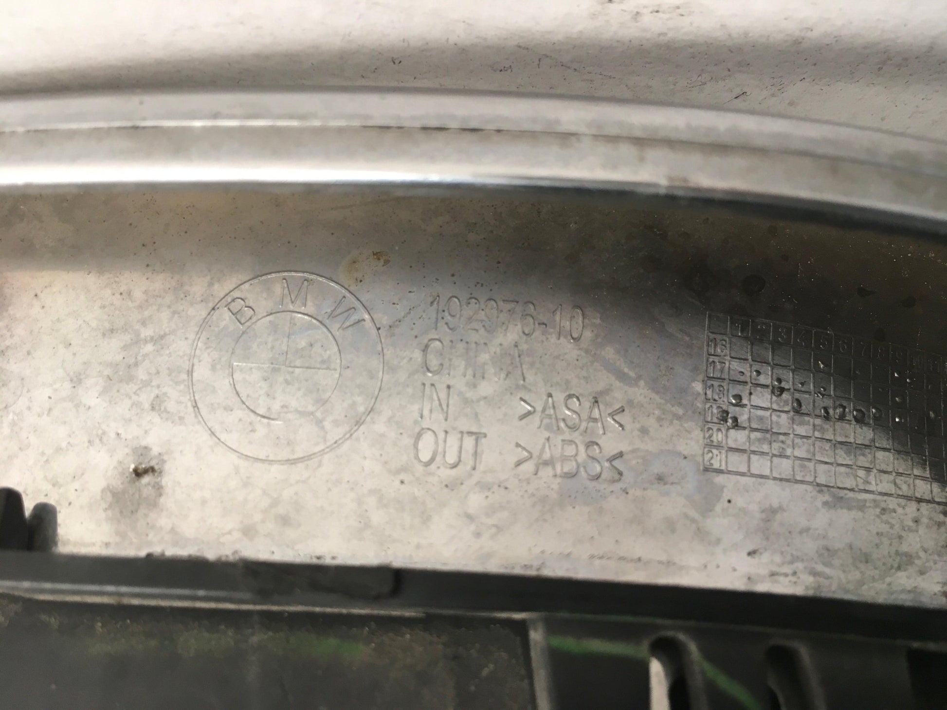 Rejilla izq Radiador BMW X3 G01 - 192976 _