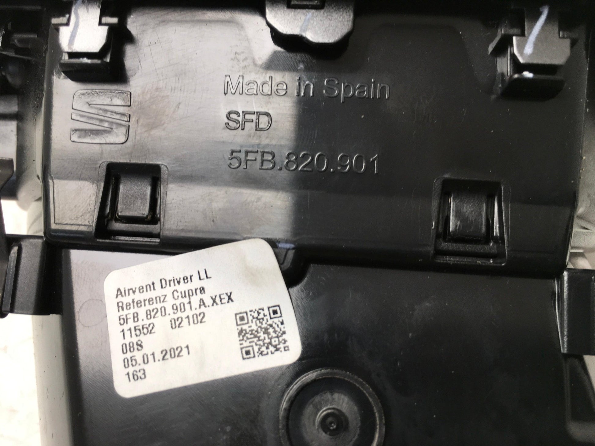 Rejilla izquierda Cupra Formentor / Leon - 5FB820901A _