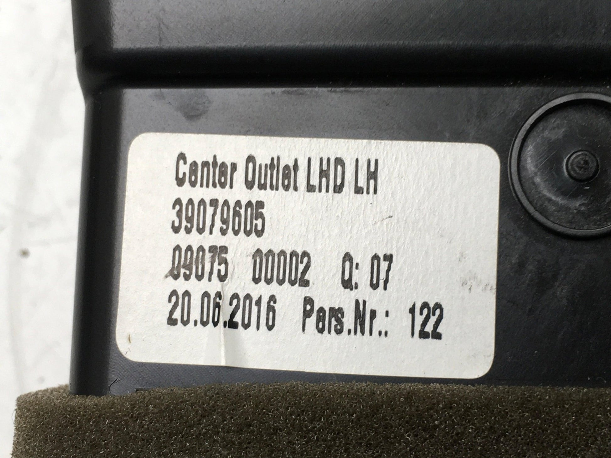 Rejilla izquierda Opel Astra K - 39079605