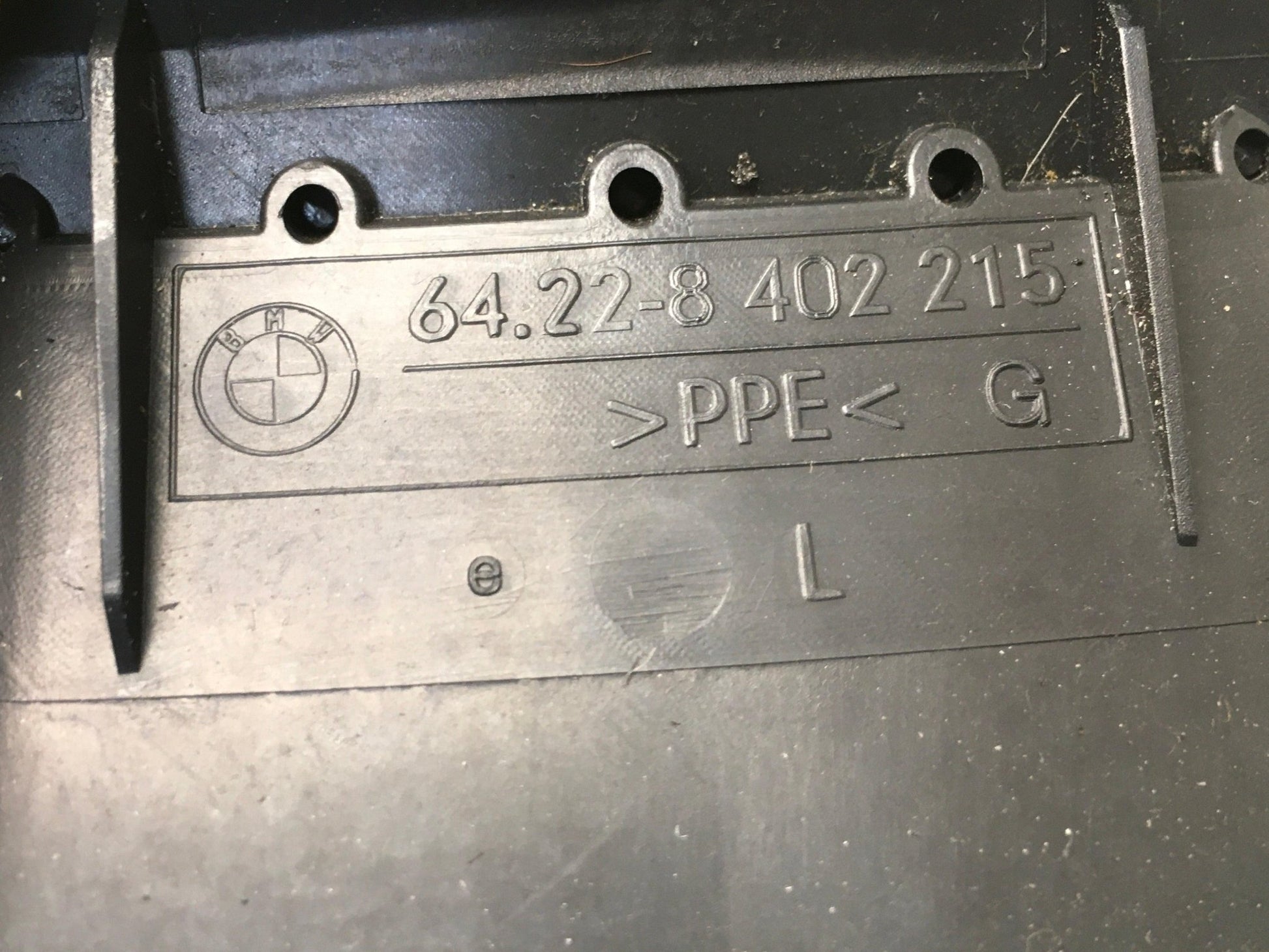 Rejilla izquierda salpicadero BMW X5 E3 - 8402215