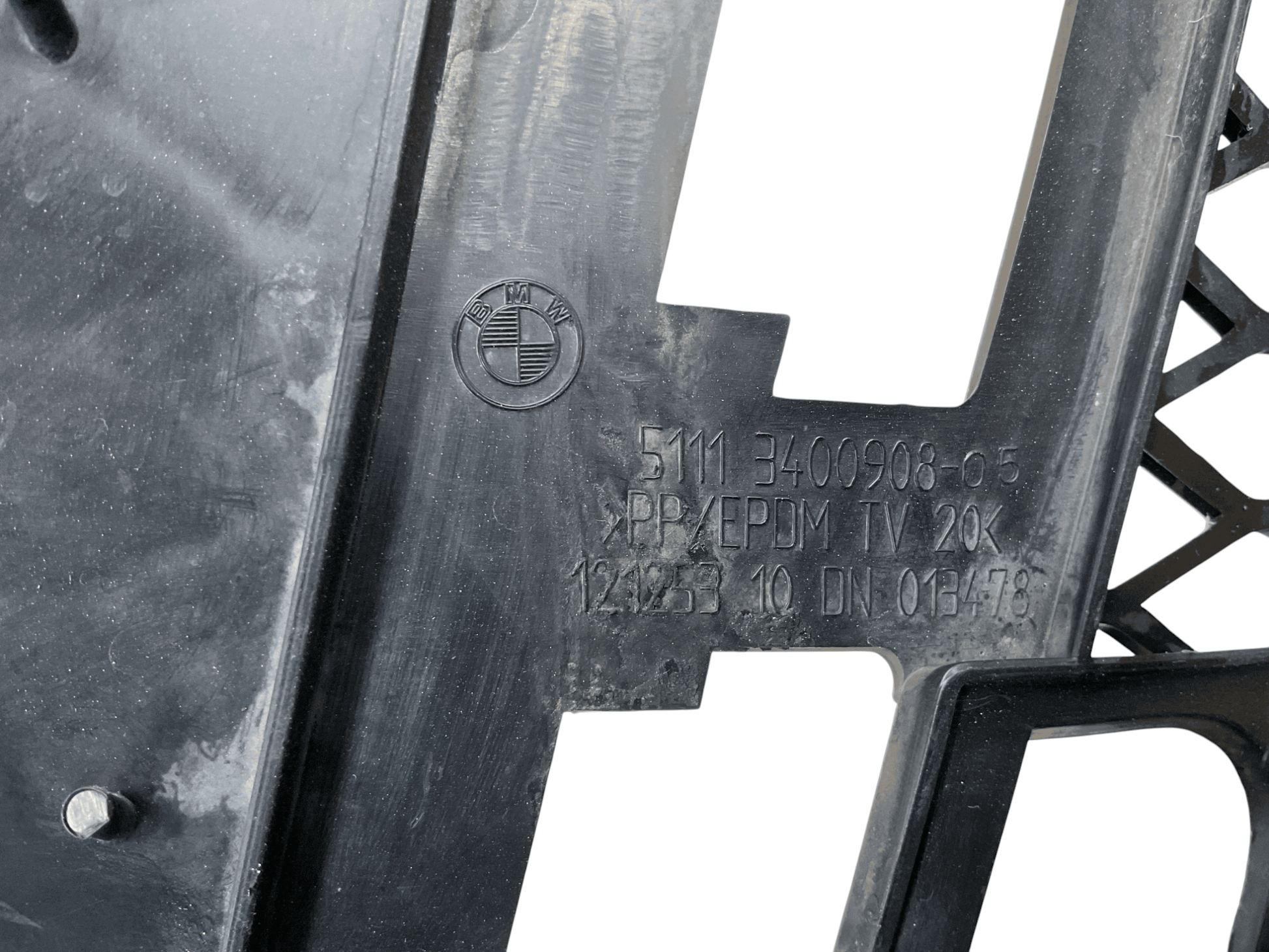 Rejilla paragolpes delantero BMW X3 E83 - 51113400908