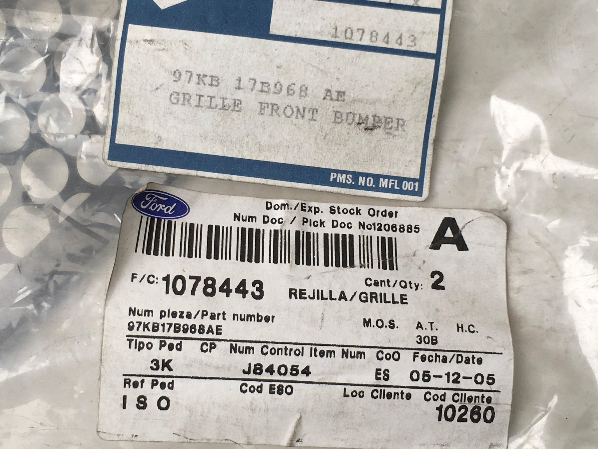 Rejilla paragolpes Ford KA I - 97KB17B968AE