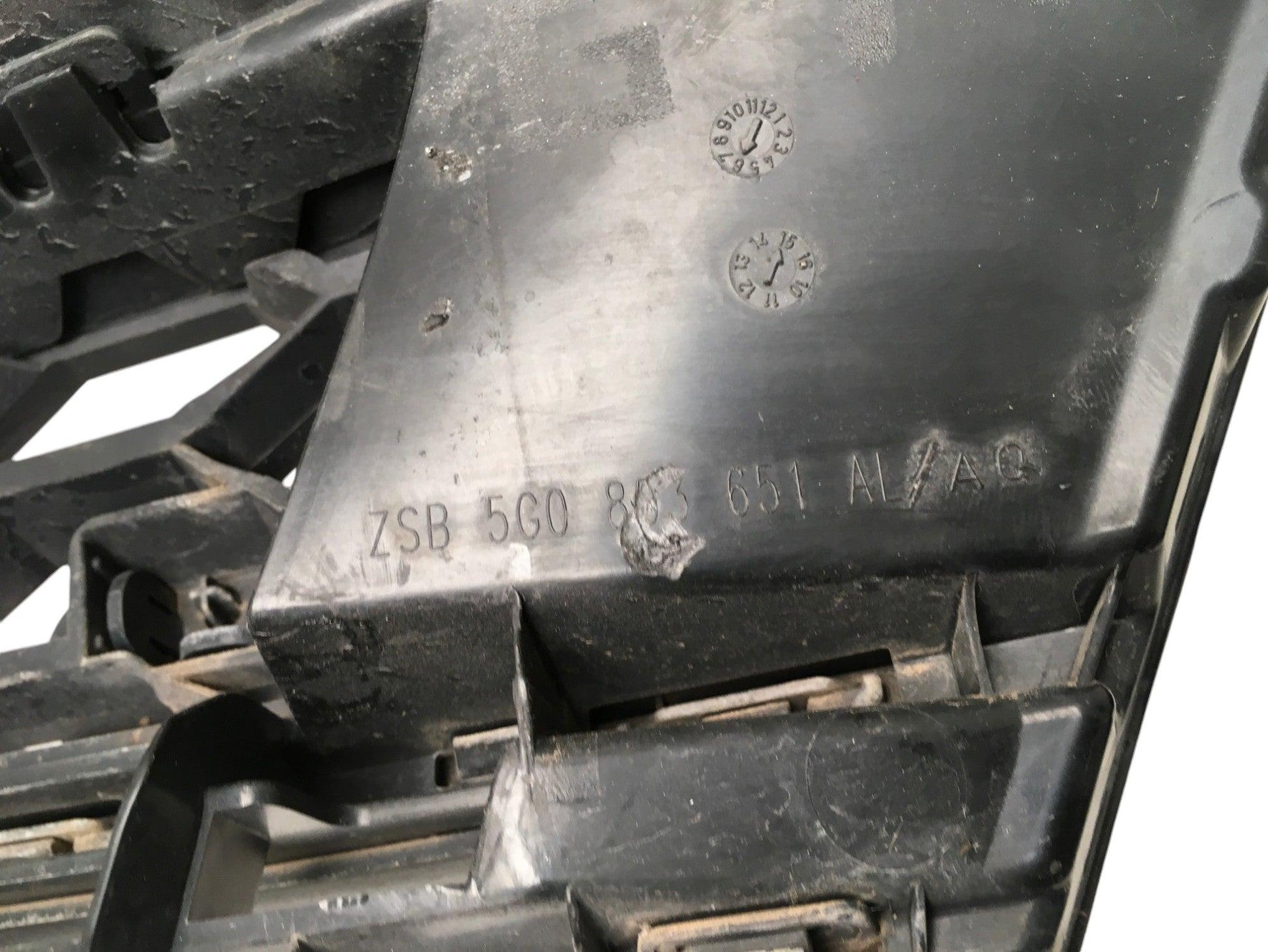 Rejilla Radaidor VW Golf GTD - 5G0853651