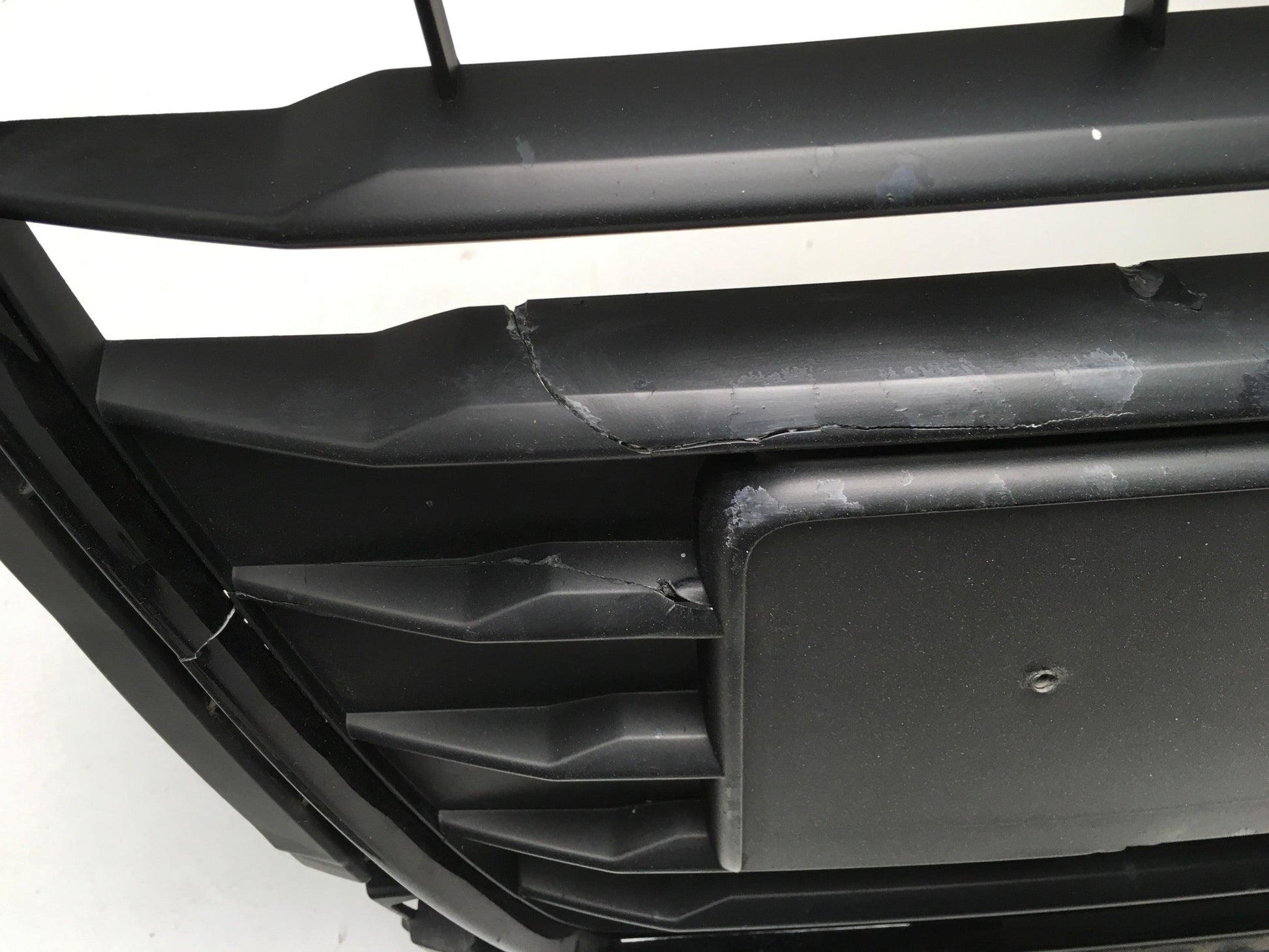 Rejilla radiador Audi A1 8XA - 8XA853651B_