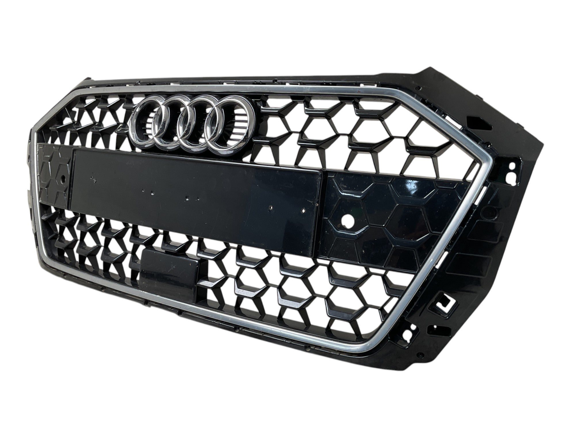 Rejilla radiador Audi A1 GBA - 82A853651B _