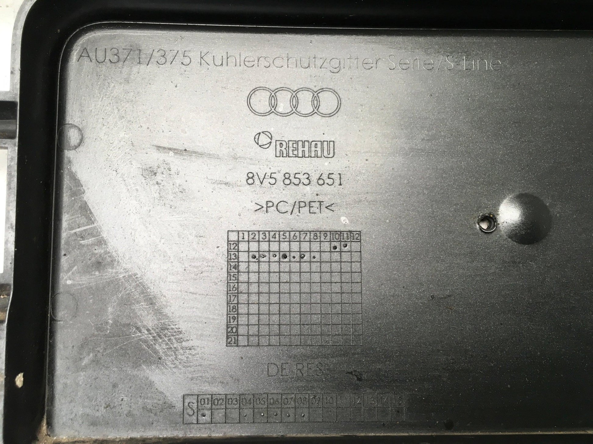 Rejilla Radiador Audi A3 8V - 8V5853651 _