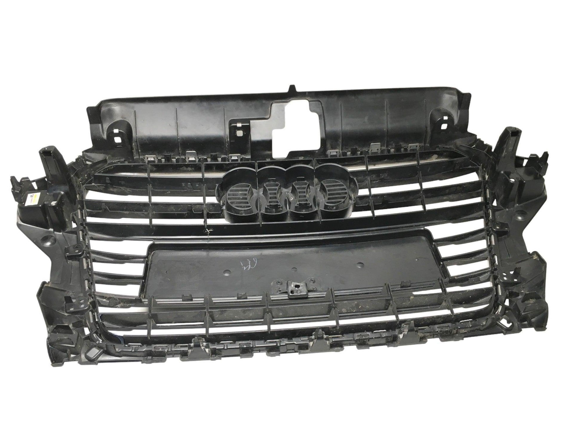 Rejilla radiador Audi A3 8V - 8V38536511QP