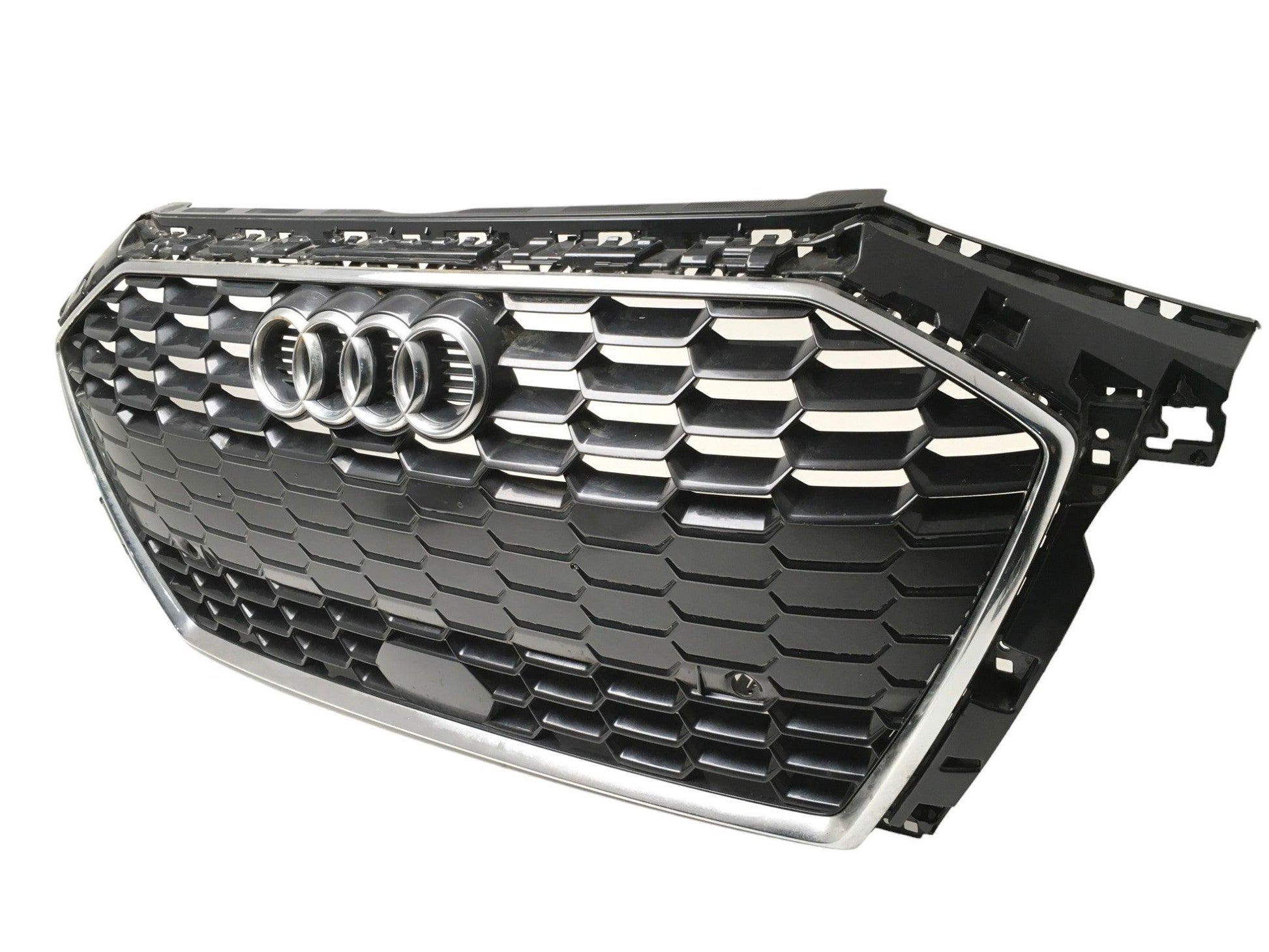 Rejilla Radiador Audi A3 8Y - 8Y0853651B_