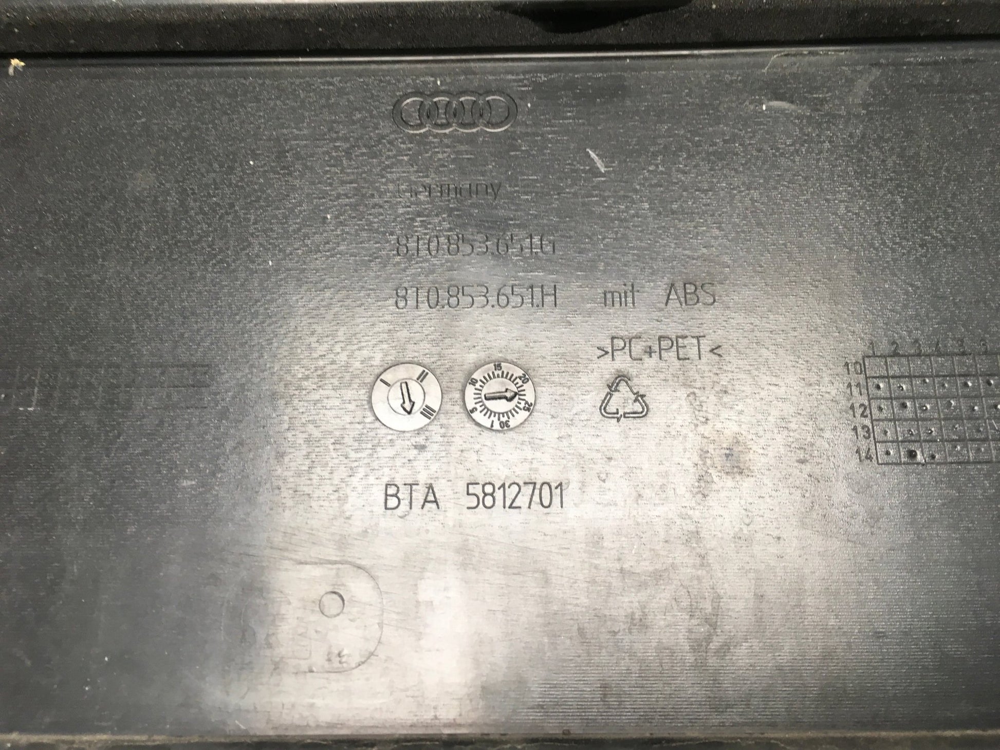 Rejilla Radiador Audi A5 8T - 8T0853651G