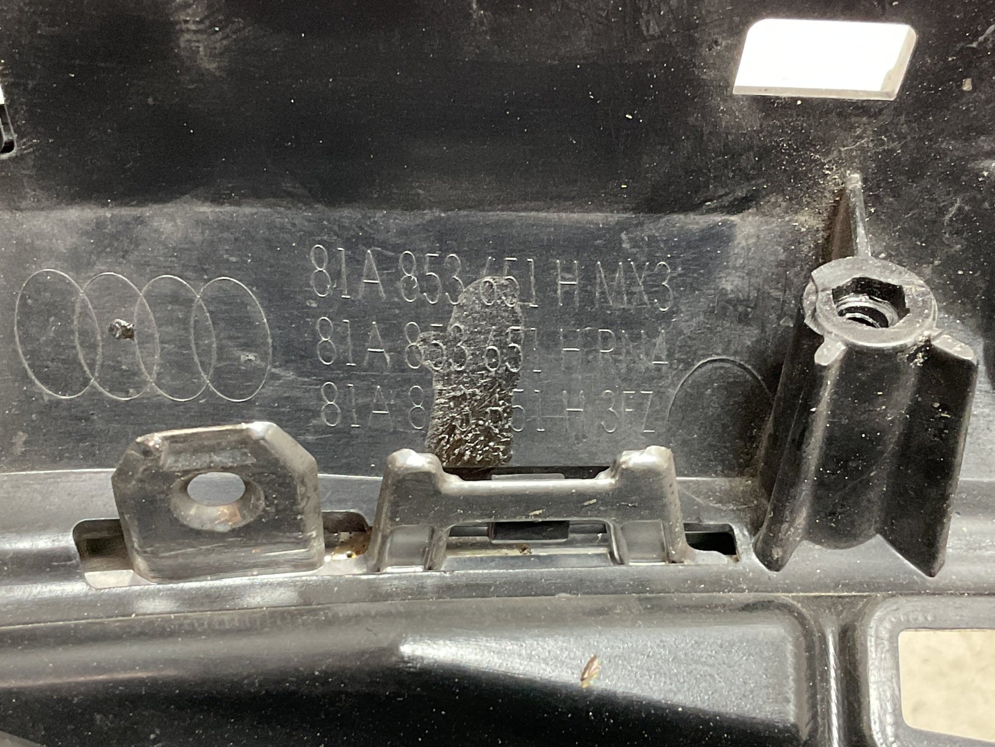 Rejilla Radiador Audi Q2 2020-2023 - 81A853651 _