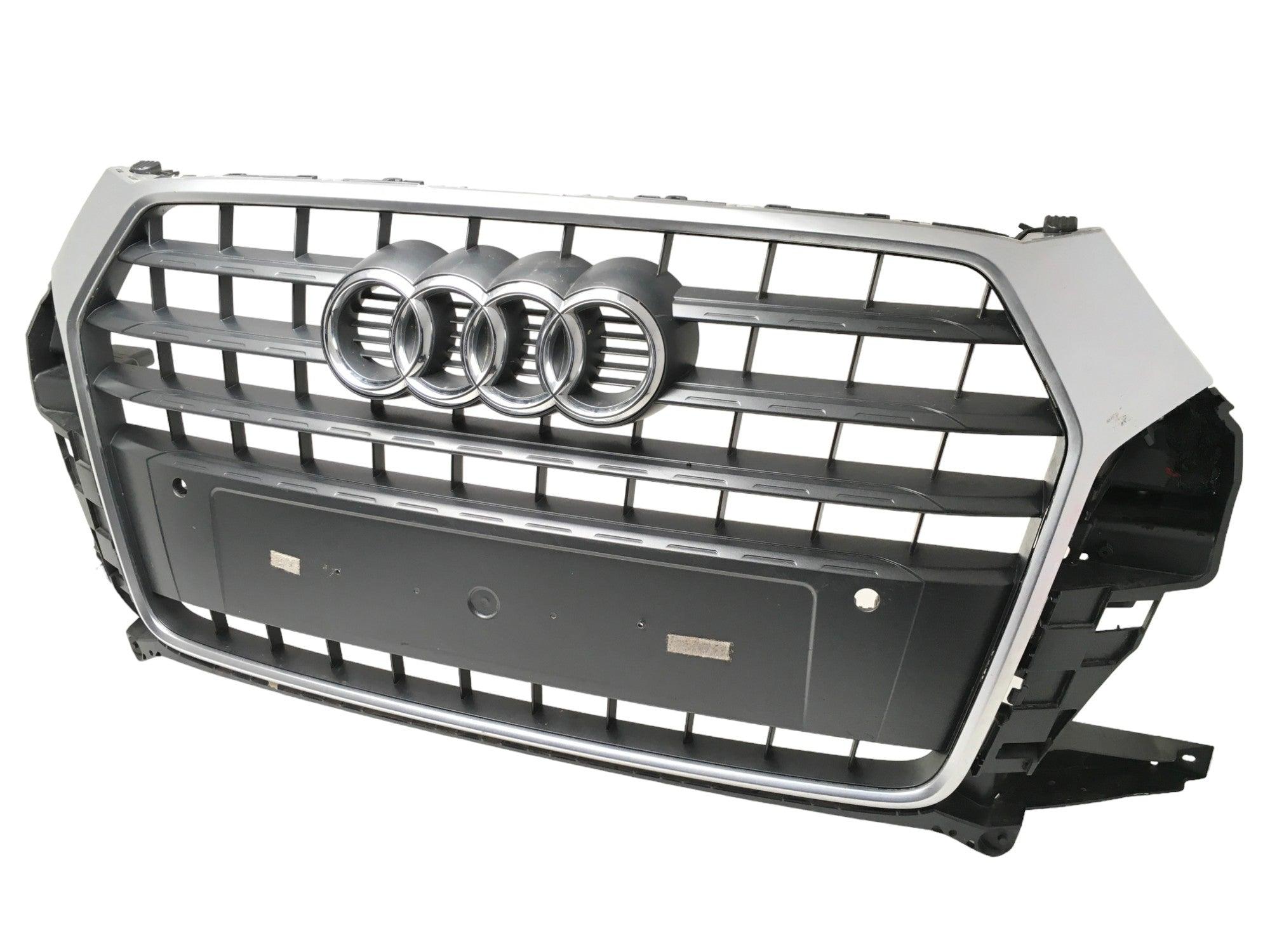 Rejilla Radiador Audi Q3 8U Renovado - 8U0853653M