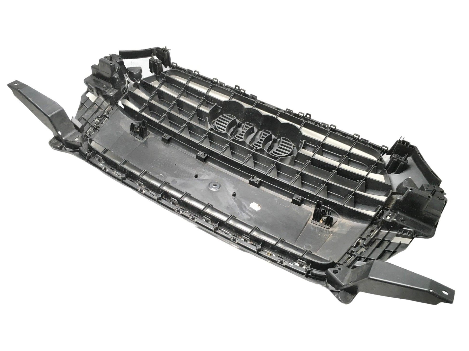 Rejilla Radiador Audi Q3 8U Renovado - 8U0853653M