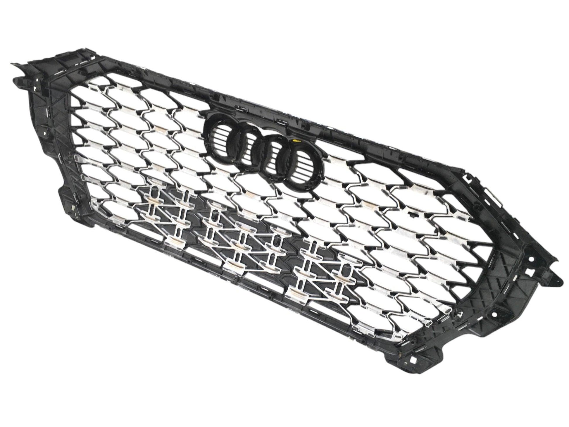 Rejilla Radiador Audi Q3 F3 - 83F853651B _