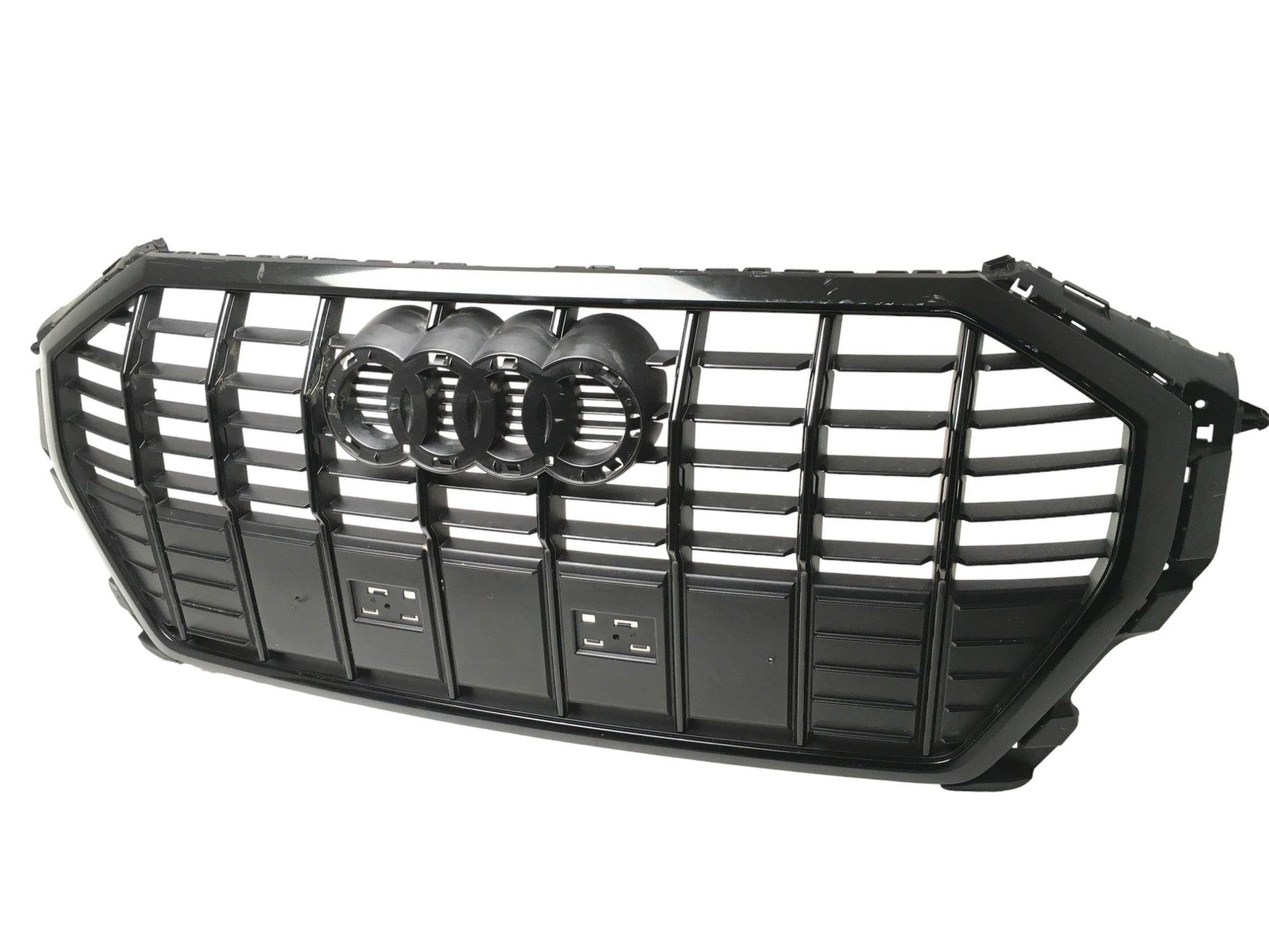 Rejilla radiador Audi Q3 F3 - 83A853651E