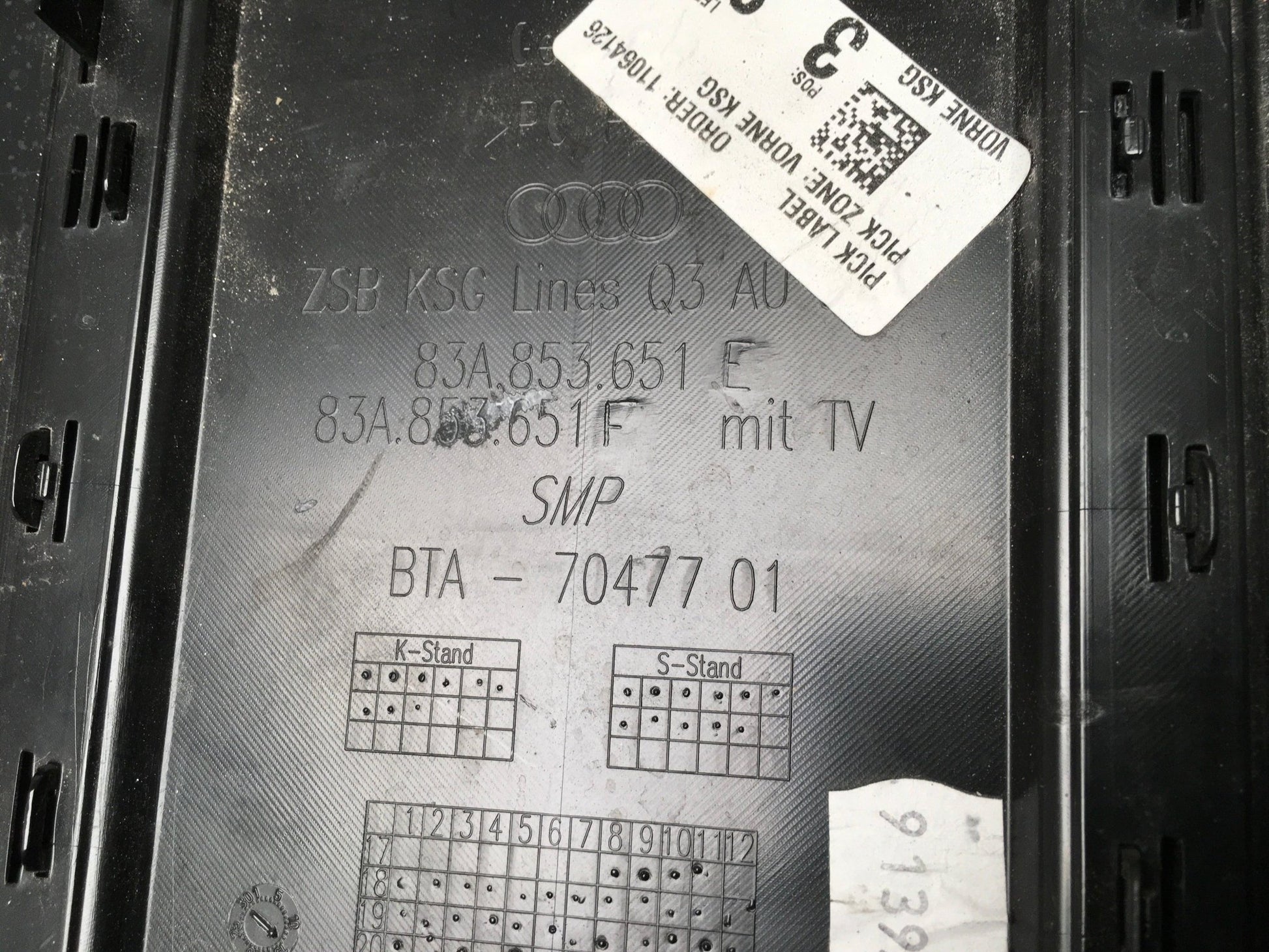 Rejilla radiador Audi Q3 F3 - 83A853651E