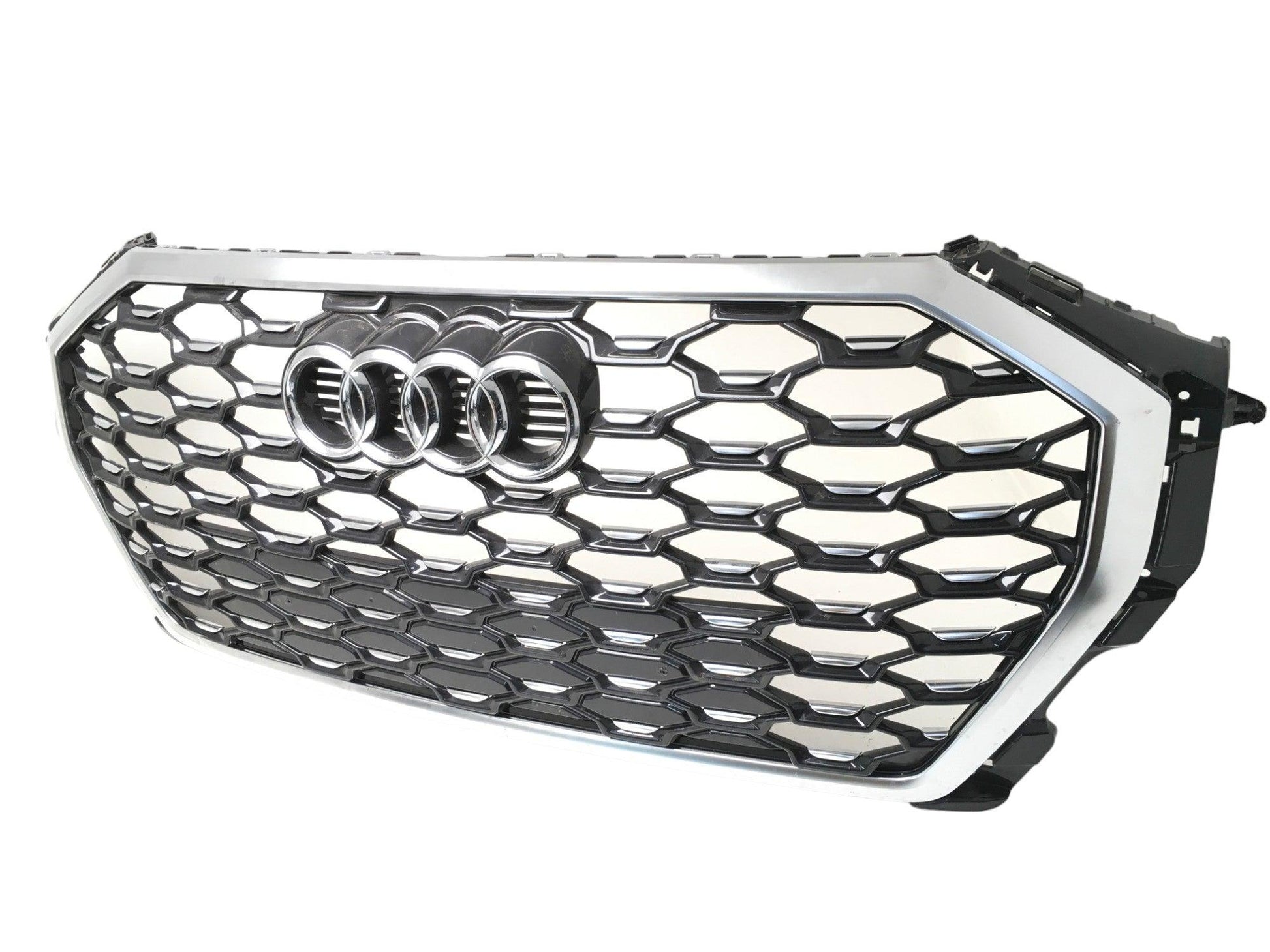 Rejilla Radiador Audi Q3 F3 - 83F853651B_
