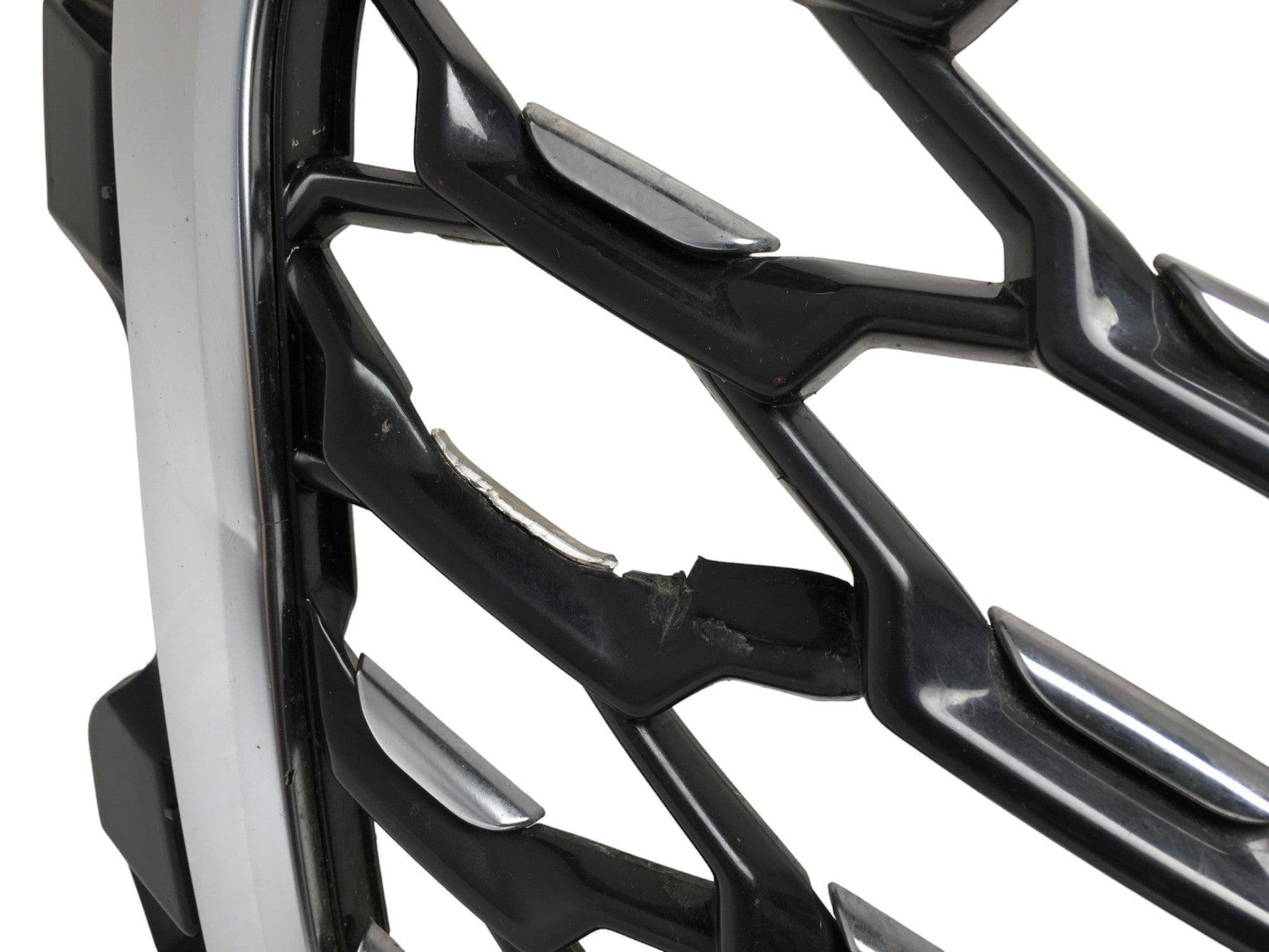 Rejilla Radiador Audi Q3 F3 - 83F853651B