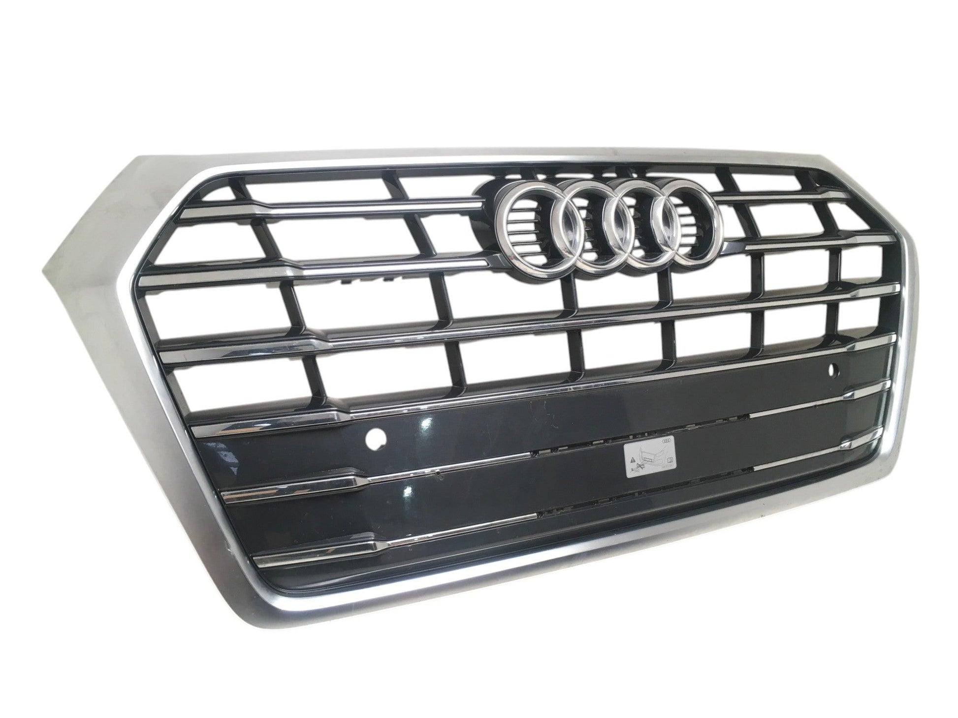 Rejilla Radiador Audi Q5 FY - 80A853651C _